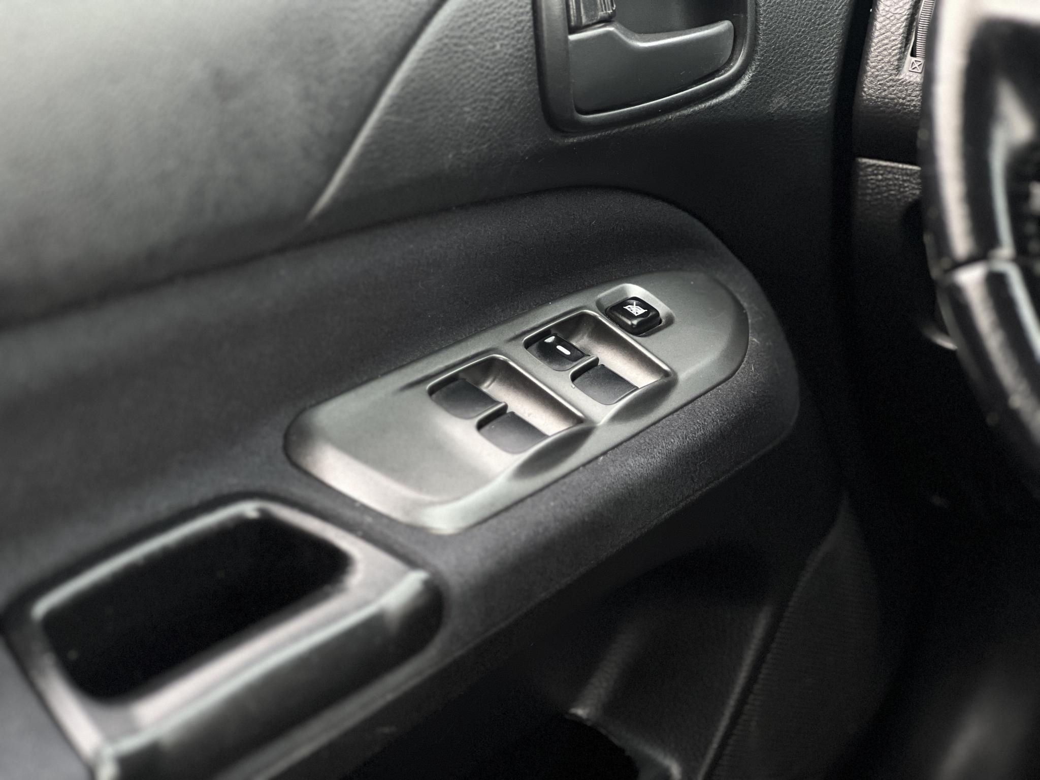 MITSUBISHI LANCER 1.6 Invite ACC 119e km. Magyarországi. klíma. elektromos ablak. szervokormány!