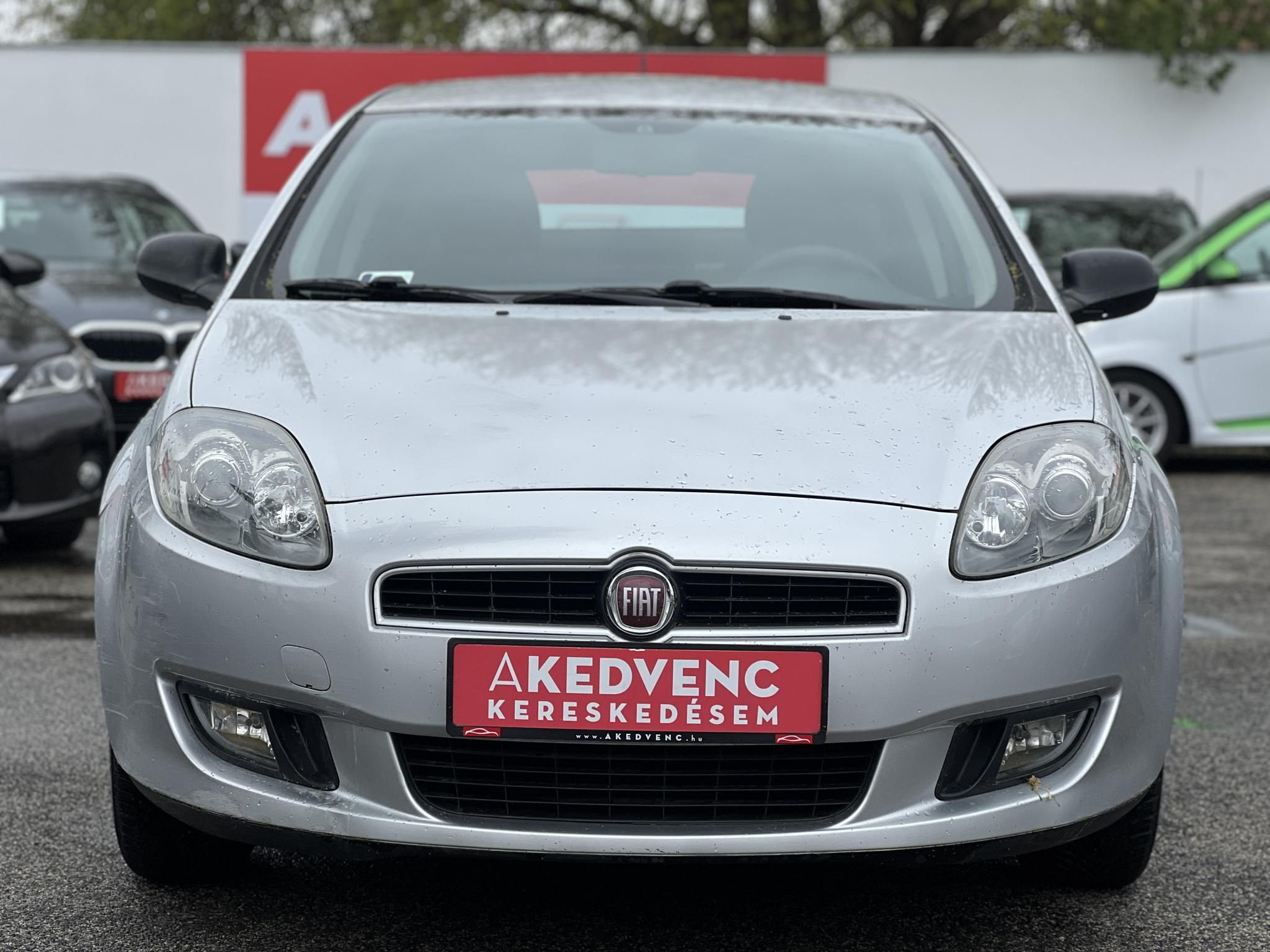 FIAT BRAVO 1.4 16V Active Magyarországon vásárolt. 1. tulajdonostól. végig vezetett szervízkönyv. 87e Km