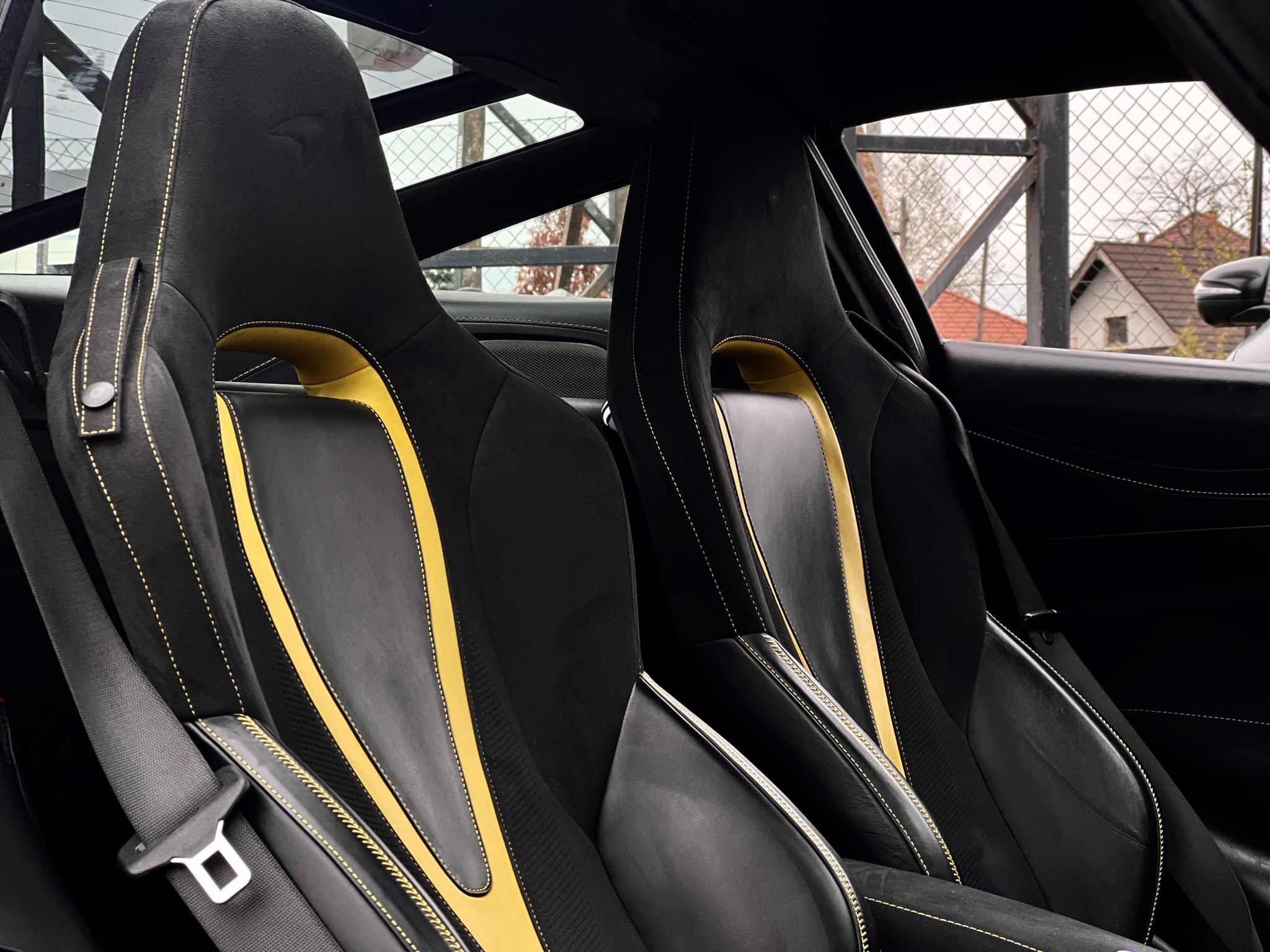 MCLAREN 720S Alcantara belső. carbon pack. Bowers&Wilkins hangrendszer