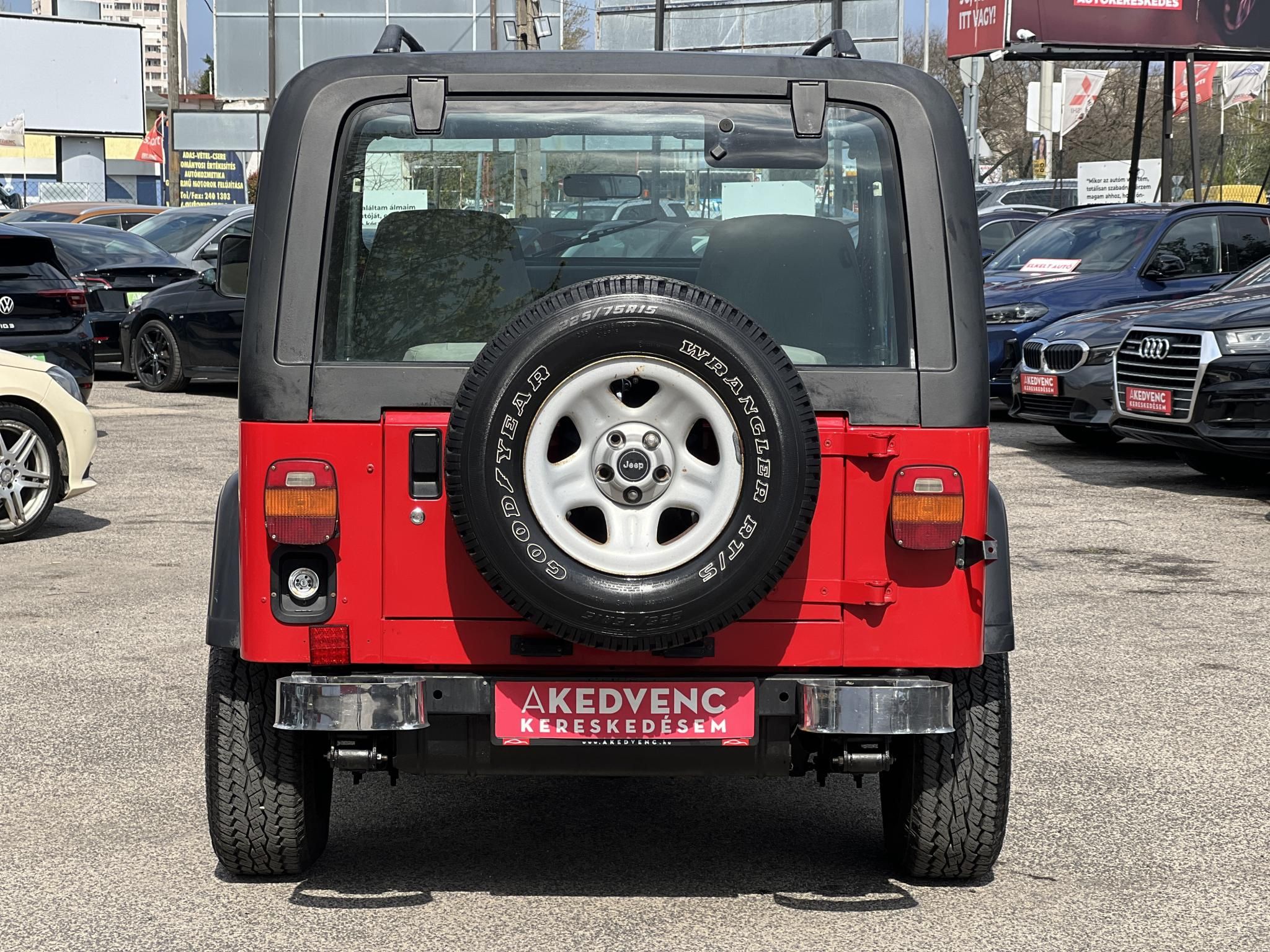 JEEP WRANGLER Hard Top 2.5 Nagyon szép karosszéria. európai kivitel. karbantartott