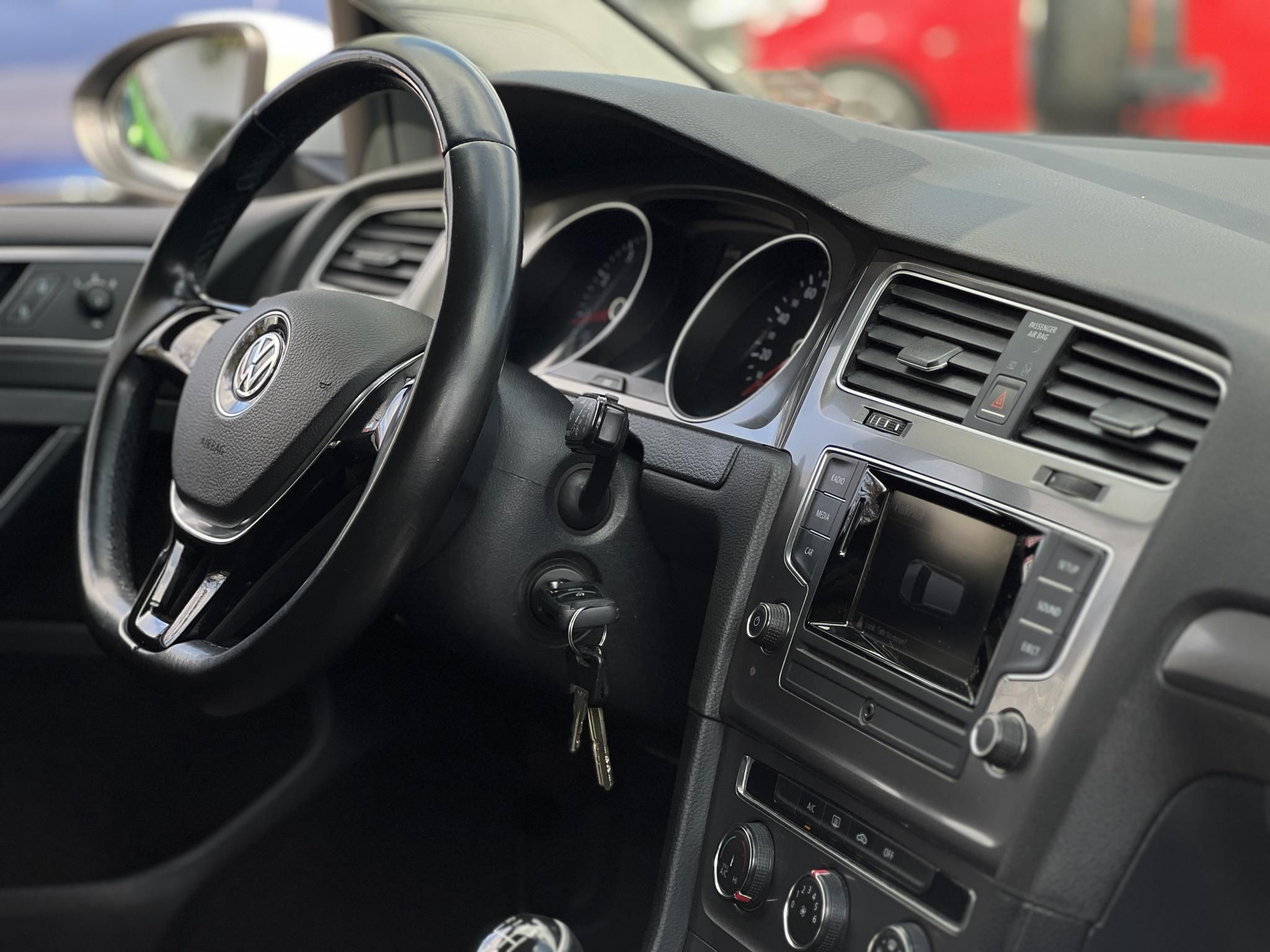 VOLKSWAGEN GOLF VII Variant 1.4 TSi BMT Comfortline Balesetmentes. végig vezetett szervíz. magyarországi 1. tulajtól