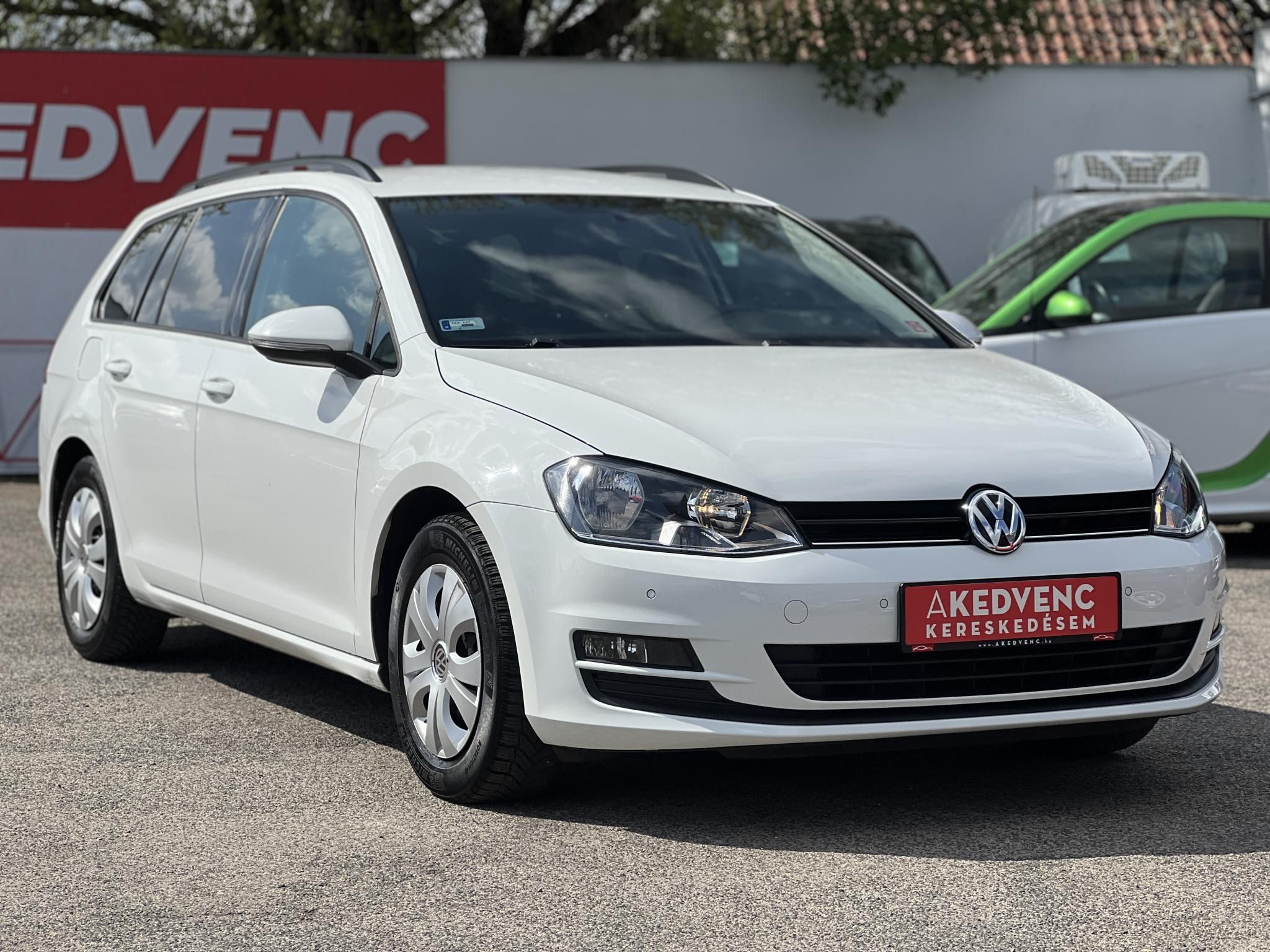 VOLKSWAGEN GOLF VII Variant 1.4 TSi BMT Comfortline Balesetmentes. végig vezetett szervíz. magyarországi 1. tulajtól