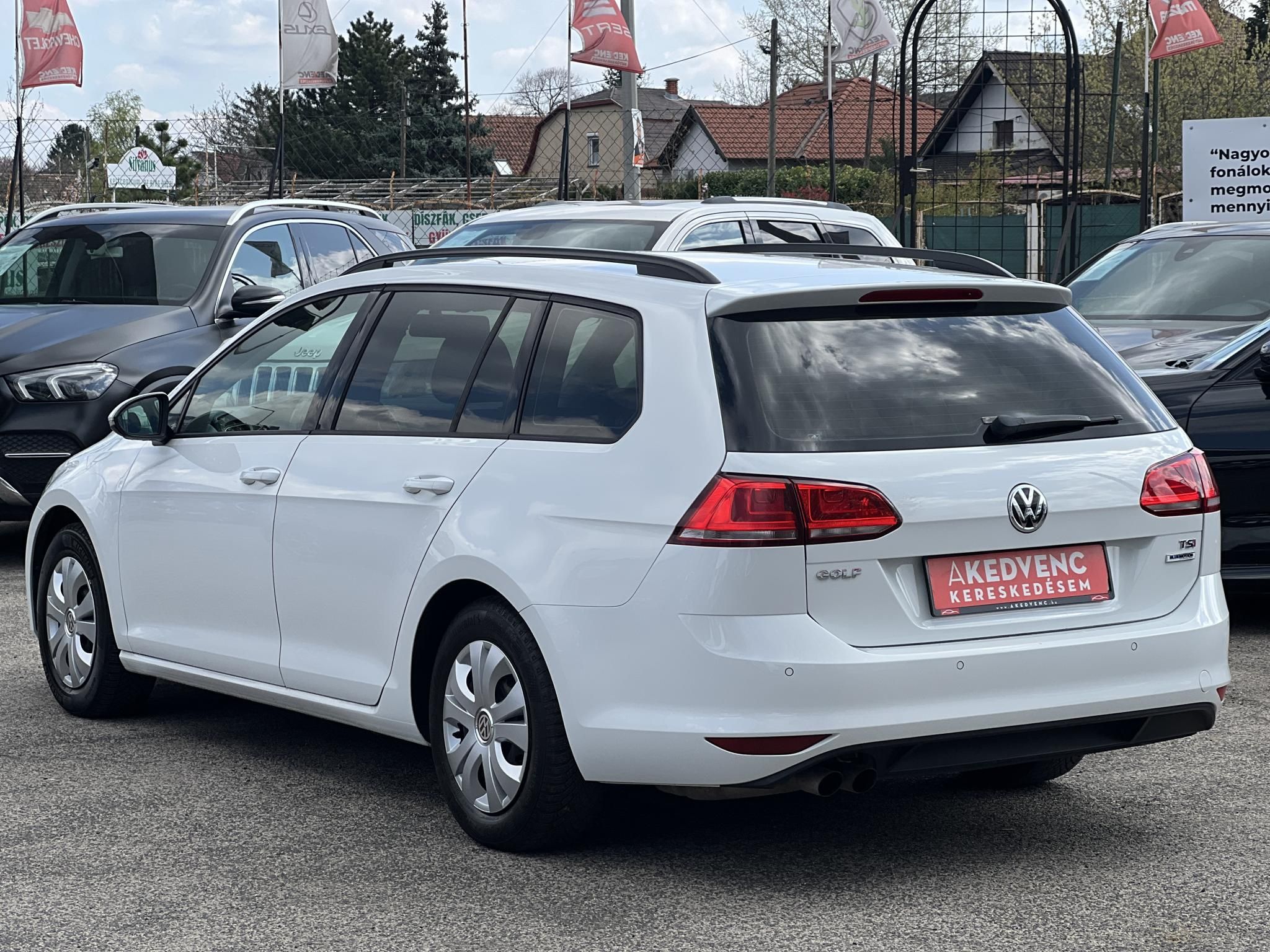 VOLKSWAGEN GOLF VII Variant 1.4 TSi BMT Comfortline Balesetmentes. végig vezetett szervíz. magyarországi 1. tulajtól
