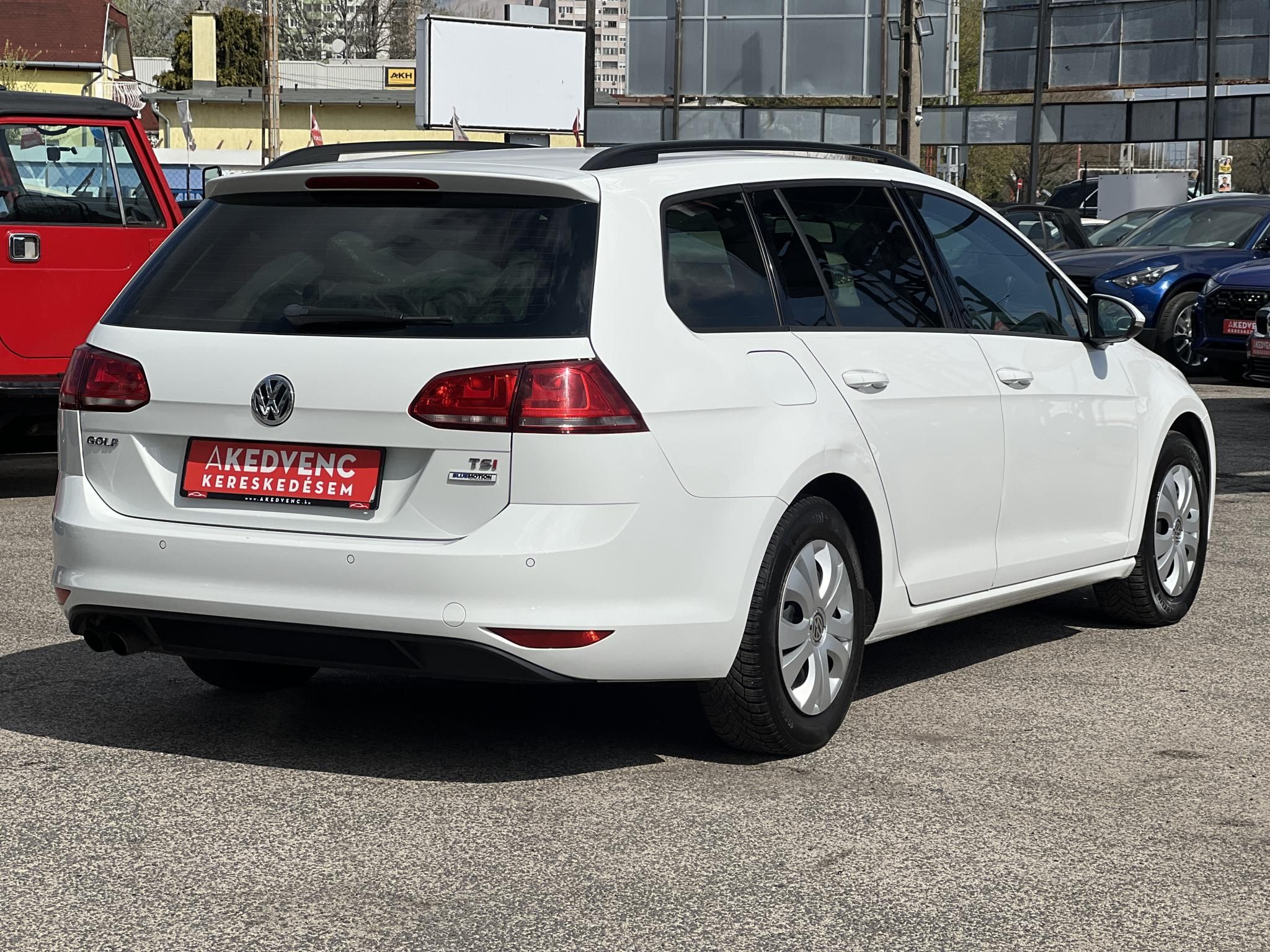 VOLKSWAGEN GOLF VII Variant 1.4 TSi BMT Comfortline Balesetmentes. végig vezetett szervíz. magyarországi 1. tulajtól