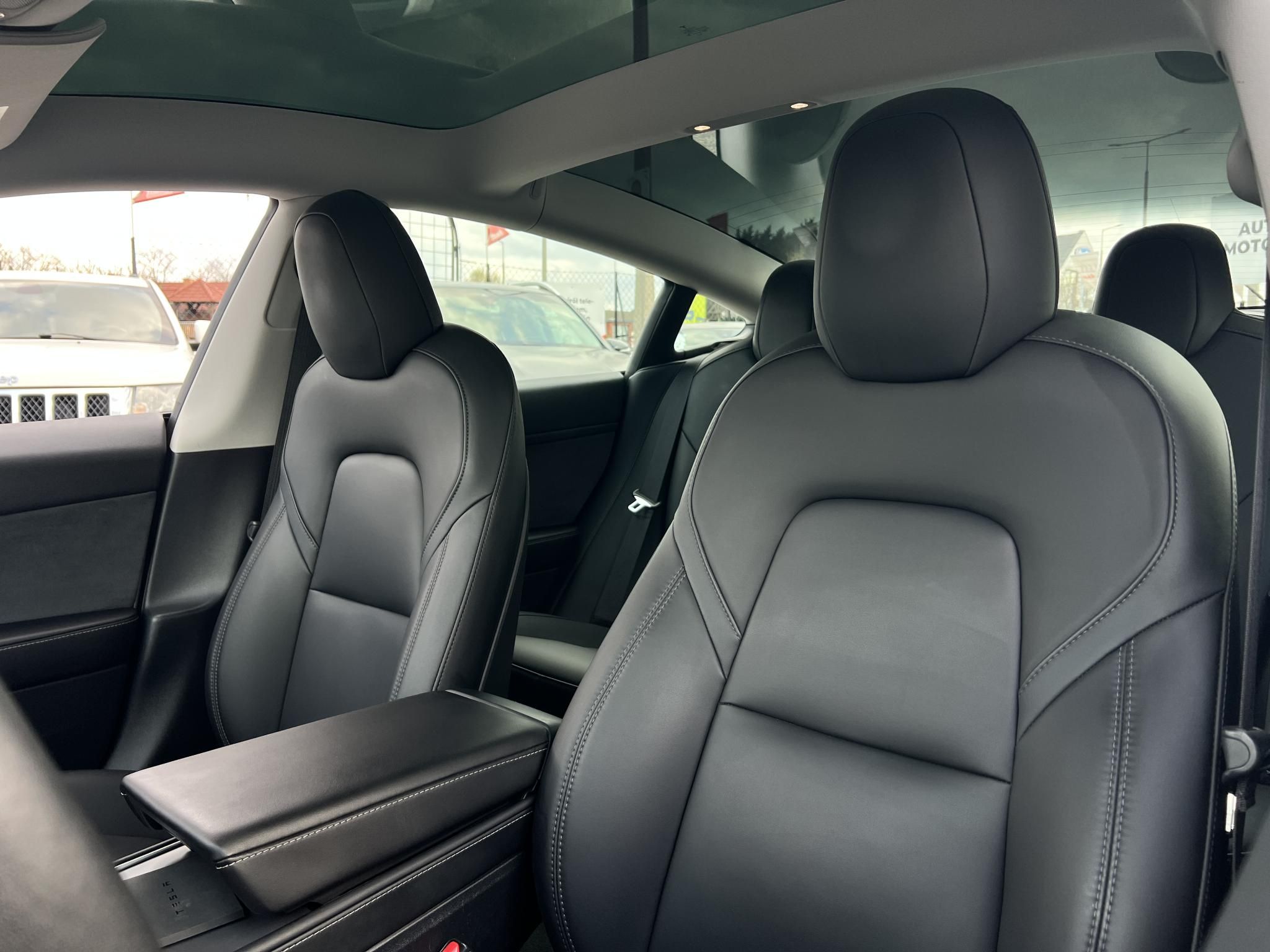 TESLA MODEL 3 Long Range AWD (Automata) 63e km. 2029-ig garanciális. 550 km-es hatótáv!