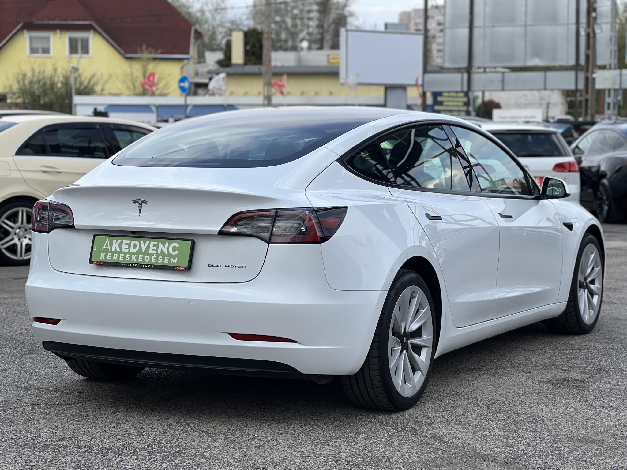 TESLA MODEL 3 Long Range AWD (Automata) 63e km. 2029-ig garanciális. 550 km-es hatótáv!