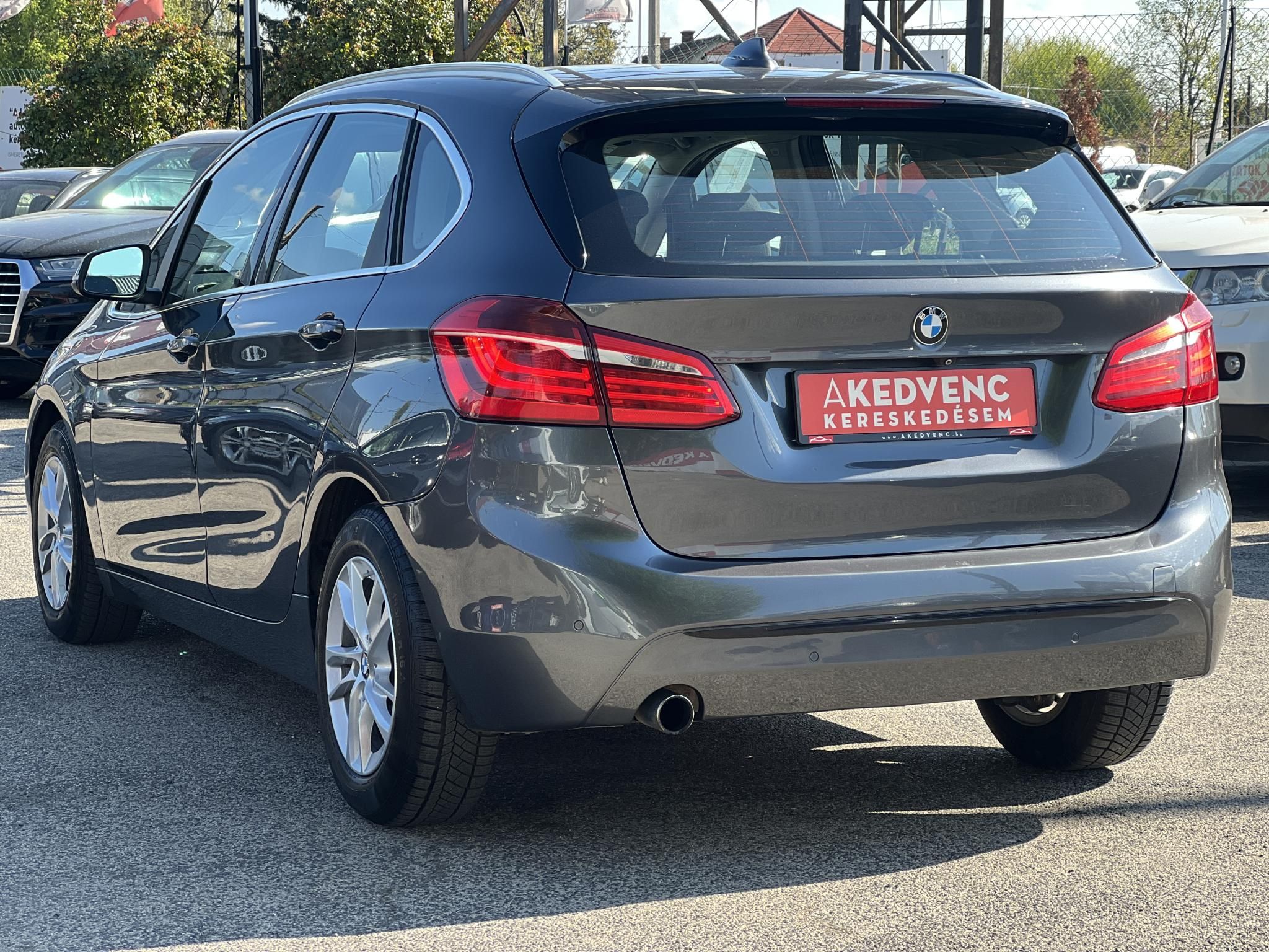 BMW 218i Advantage (Automata) Active Tourer 70e km. tempomat. ülésfűtés. keyless. kamera. 2 gyári kulcs!