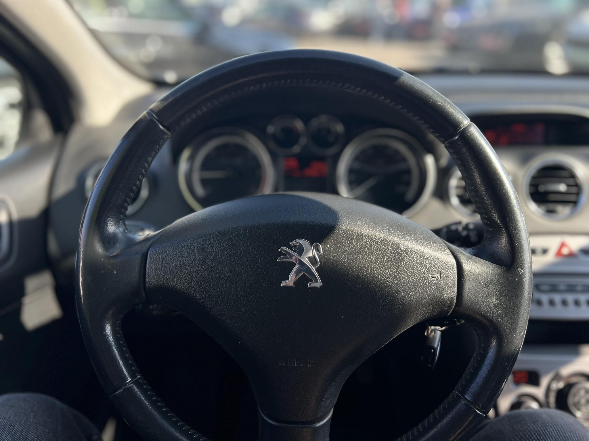 PEUGEOT 308 1.6 e-HDi Active Magyarországi. vezérlés cserélve. friss műszaki vizsga!