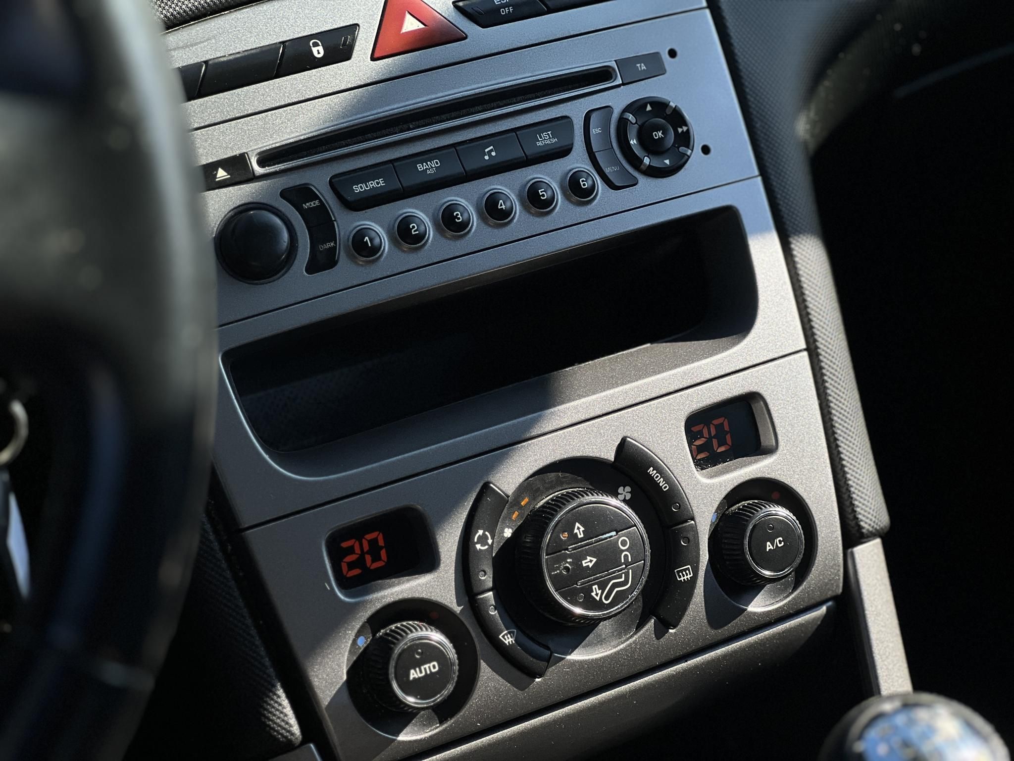 PEUGEOT 308 1.6 e-HDi Active Magyarországi. vezérlés cserélve. friss műszaki vizsga!