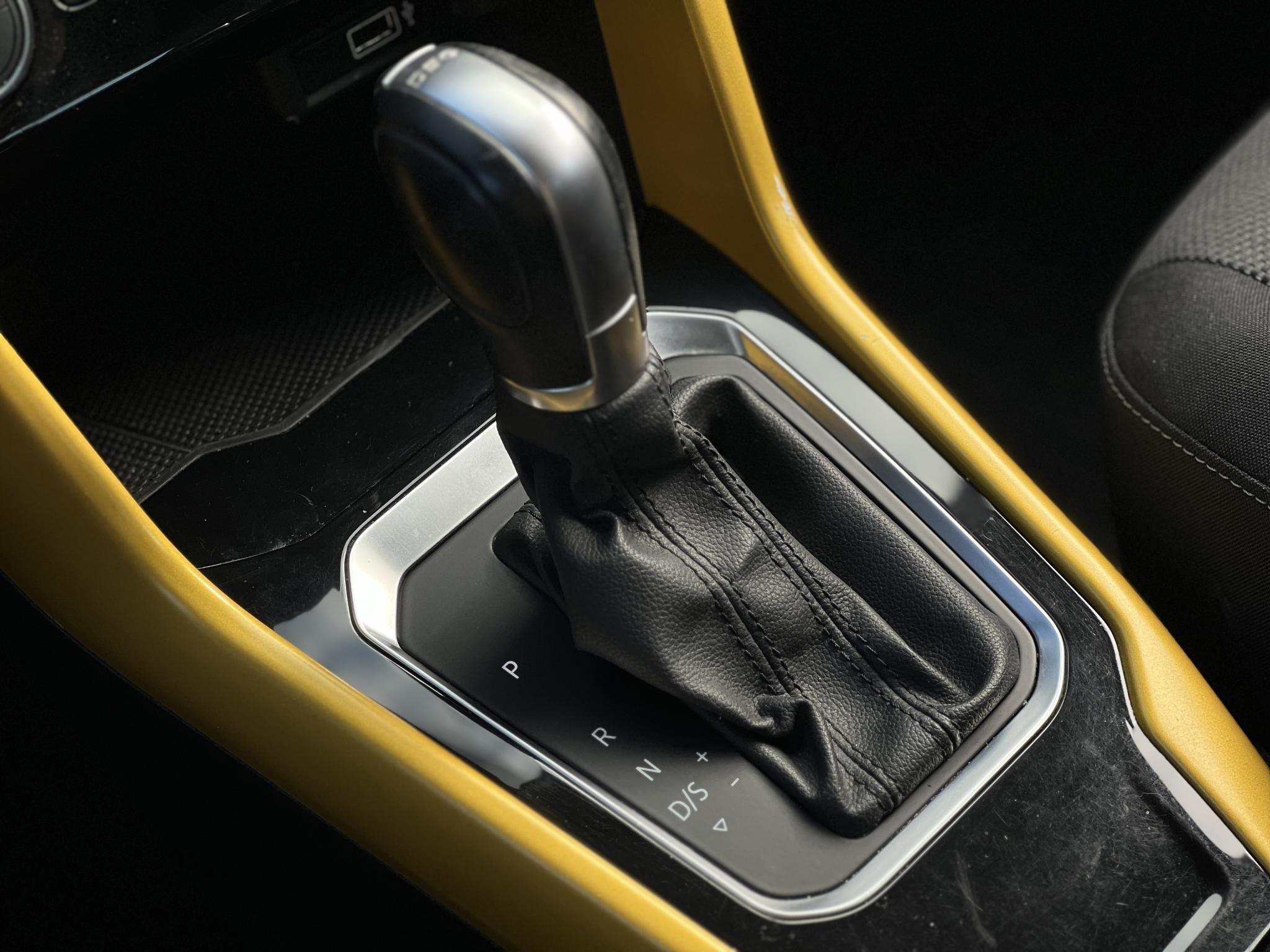 VOLKSWAGEN T-ROC 1.5 TSI ACT Style DSG 140e km. Magyarországi. Friss műszaki vizsga!