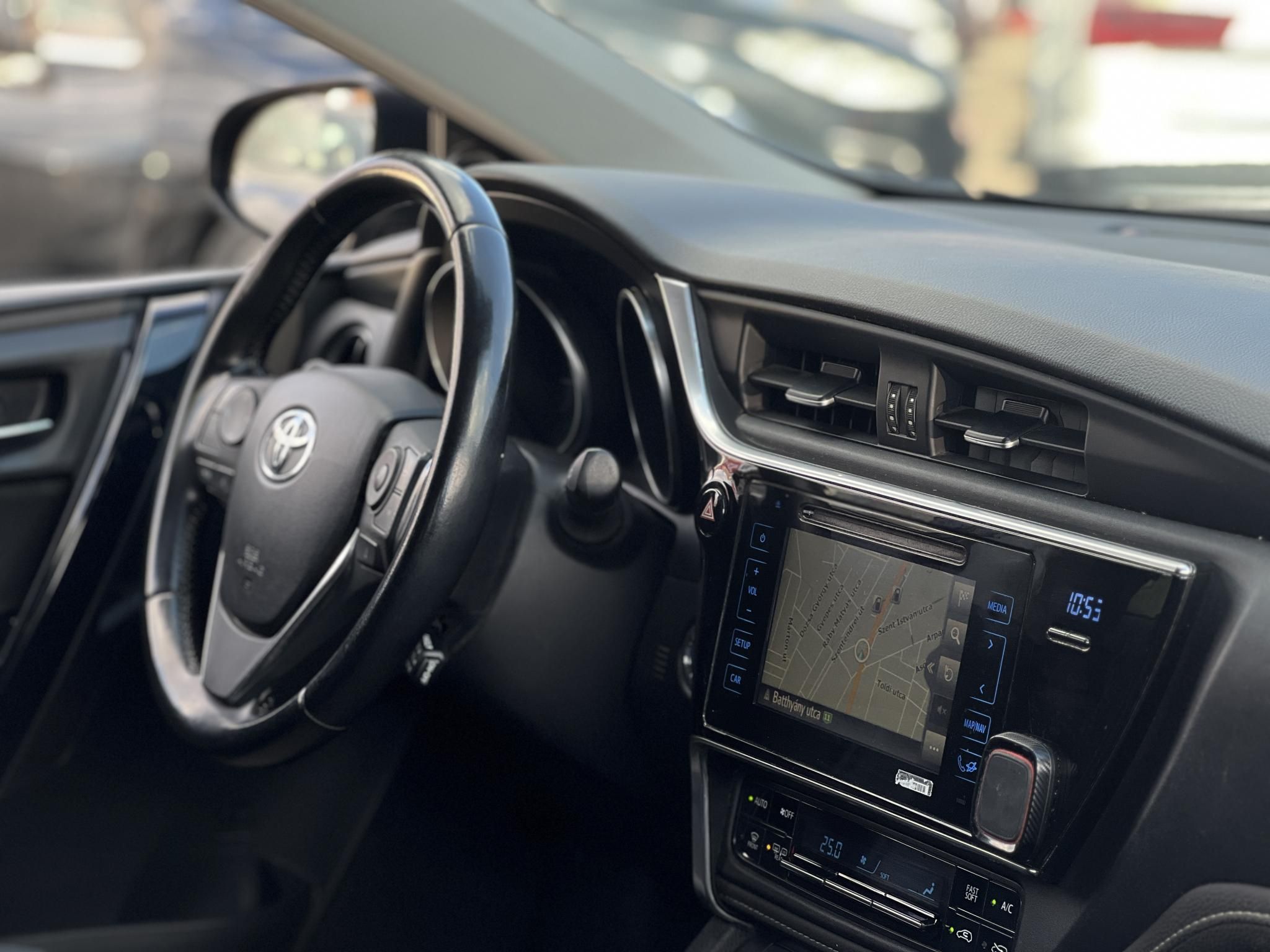 TOYOTA AURIS Touring Sports 1.8 HSD Selection (Automata)