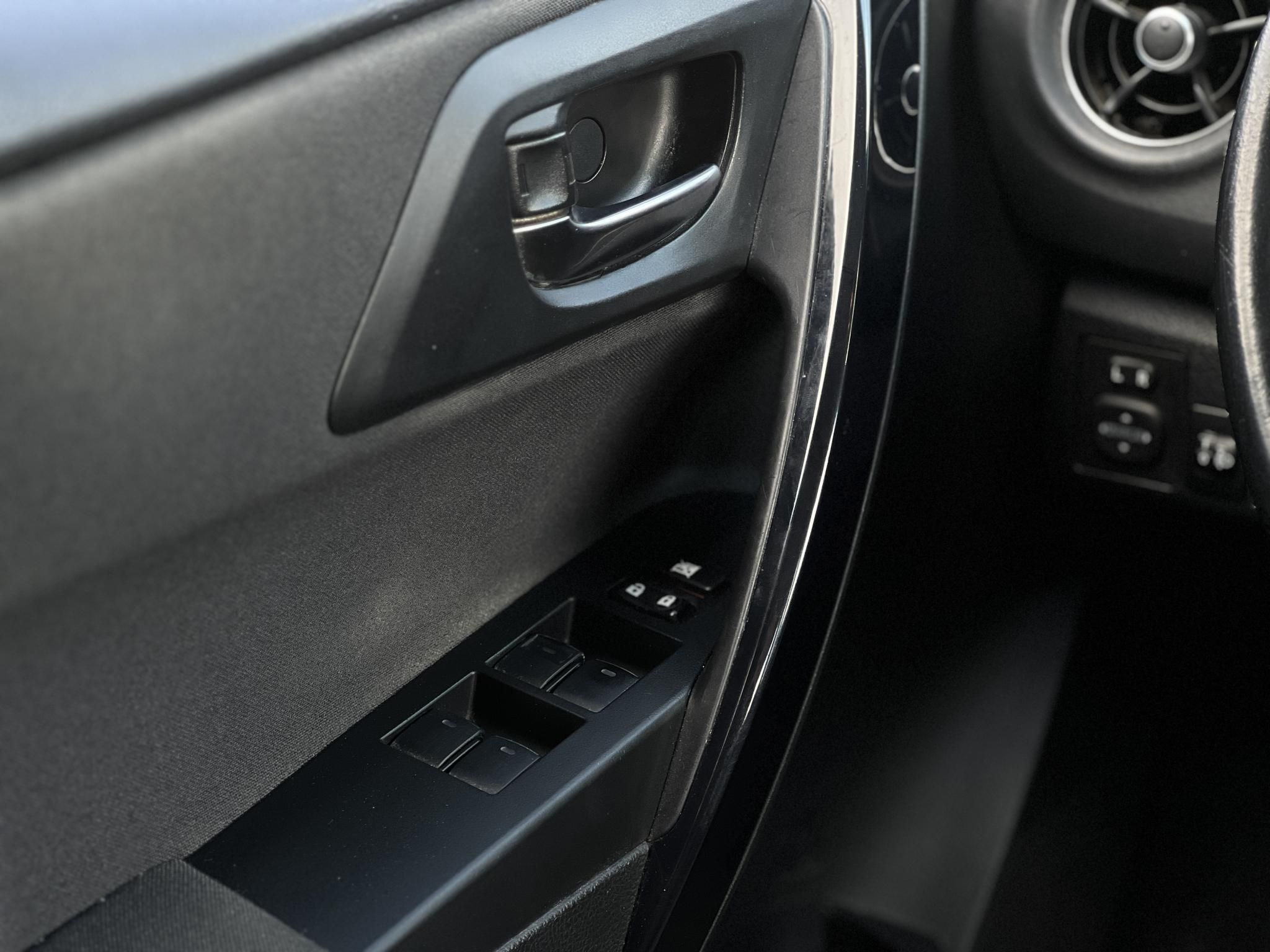 TOYOTA AURIS Touring Sports 1.8 HSD Selection (Automata)