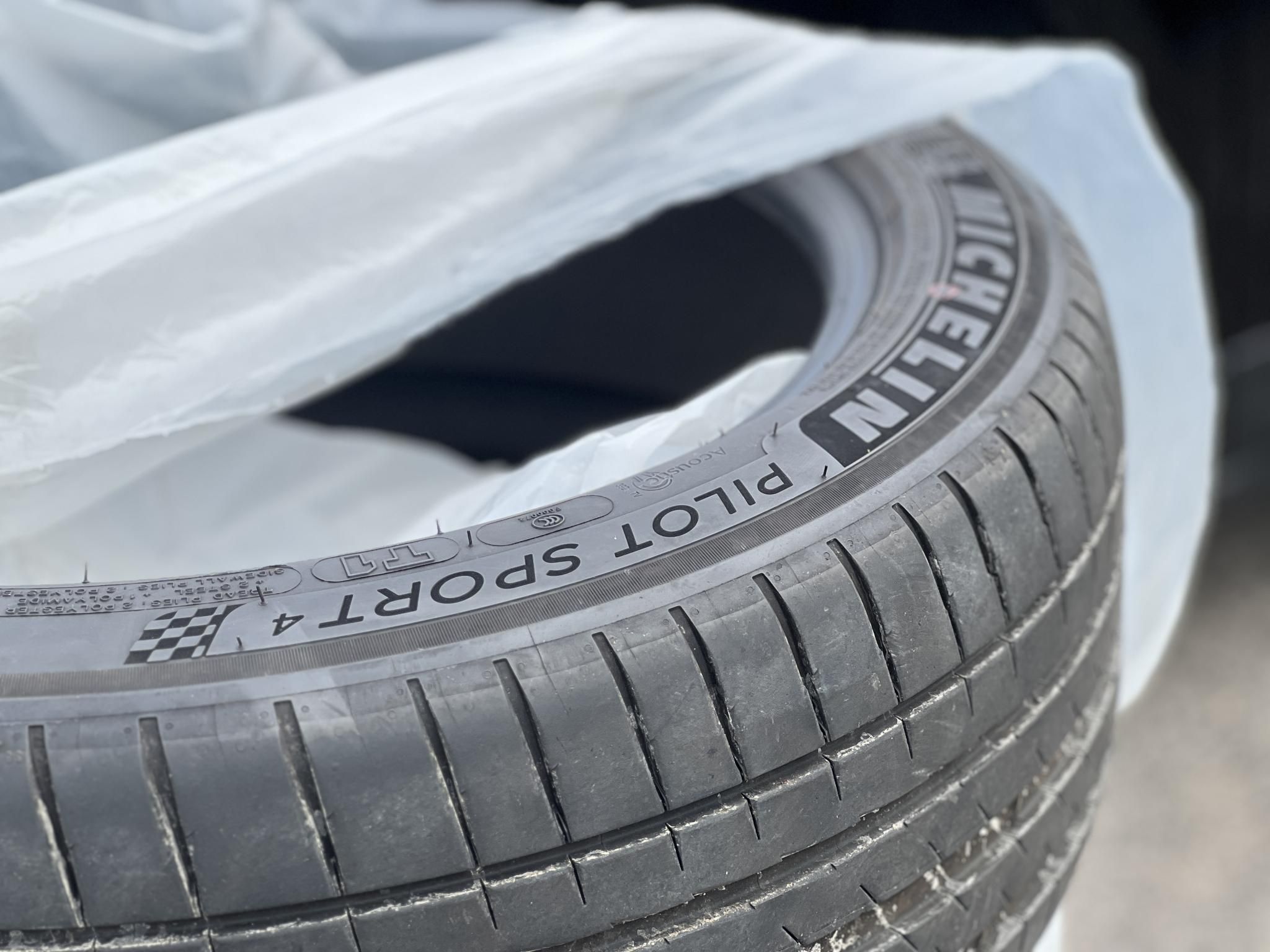 TESLA MODEL 3 Long Range AWD (Automata) 63e km. sérülésmentes. mátrix LED. hőszivattyú. premium hifi. FEHÉR BELSŐ!