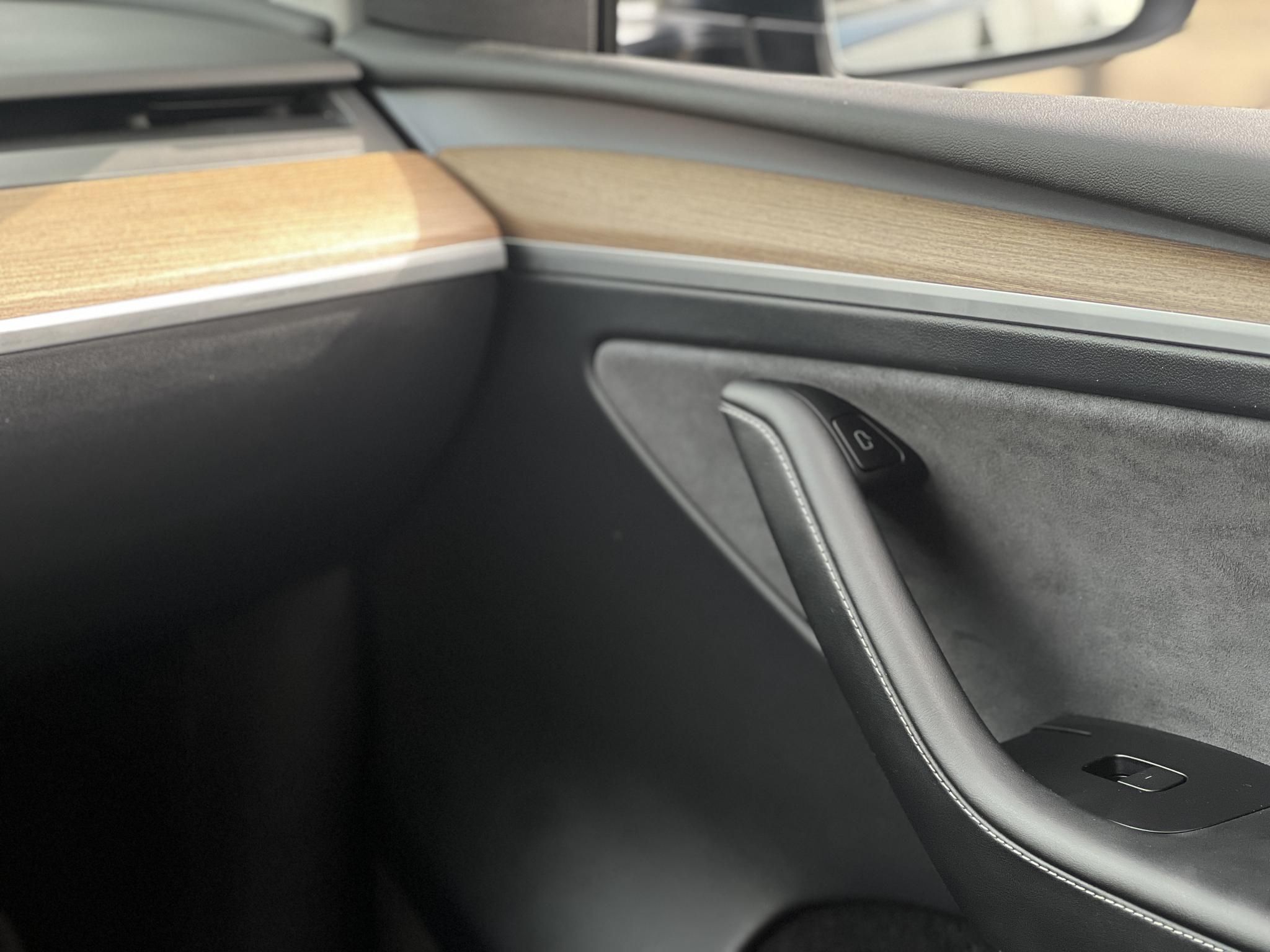 TESLA MODEL Y Performance AWD (Automata)