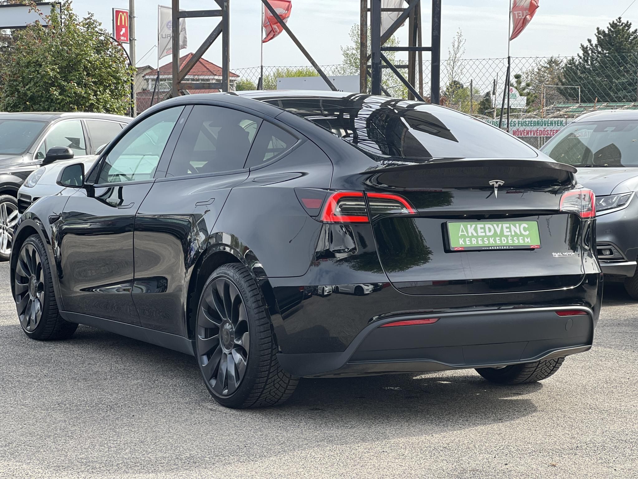TESLA MODEL Y Performance AWD (Automata)