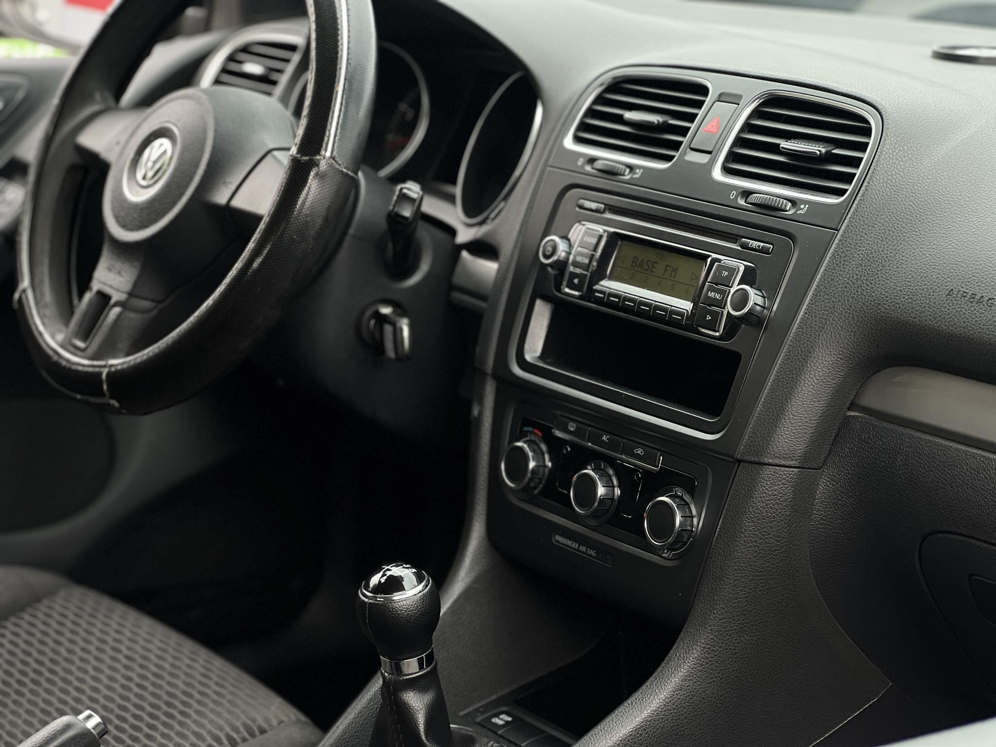 VOLKSWAGEN GOLF VI 1.4 Trendline klima