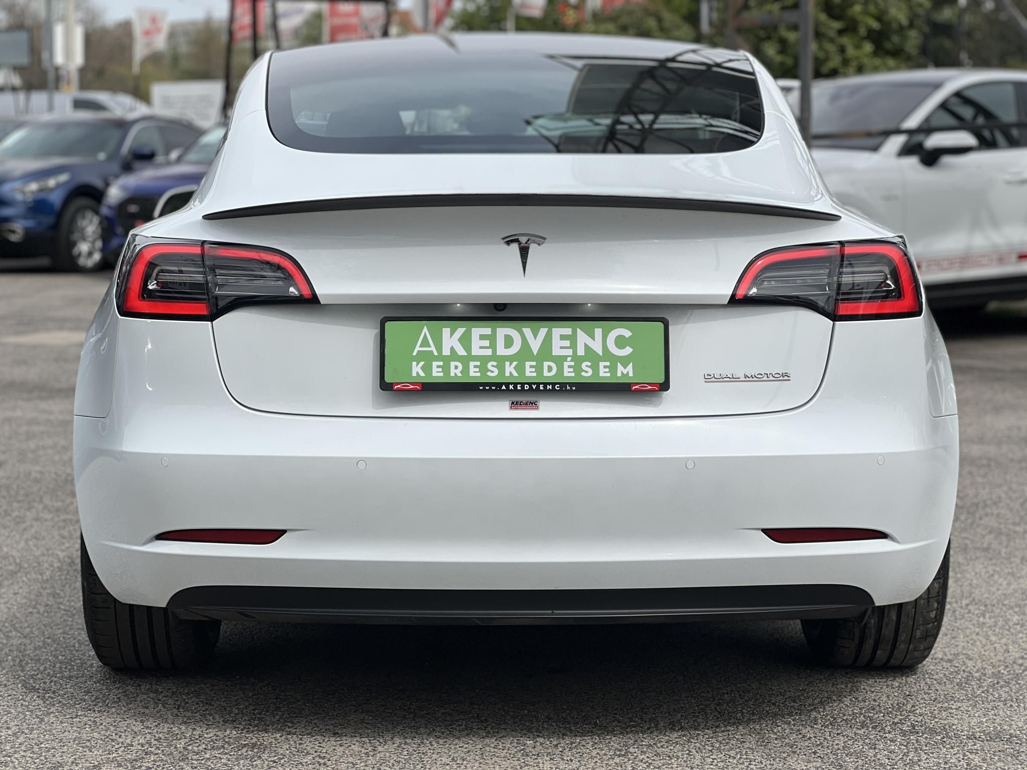 TESLA MODEL 3 Performance AWD (Automata) MÁTRIX LED. hőszivattyú. garanciális!