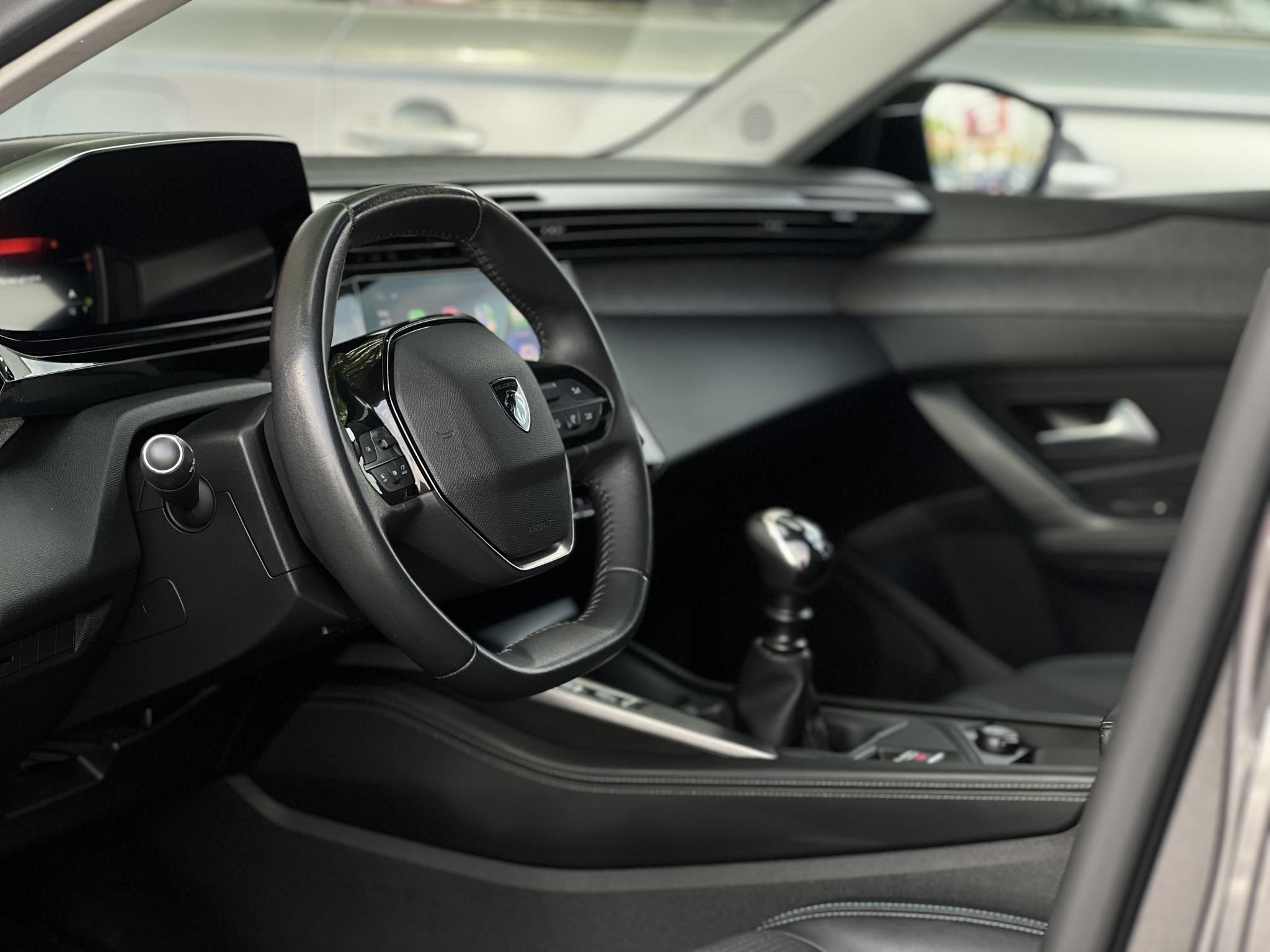 PEUGEOT 308 SW 1.5 BlueHDi Allure LED Tempomat Navi Mirrorscreen Bluetooth 360kamera