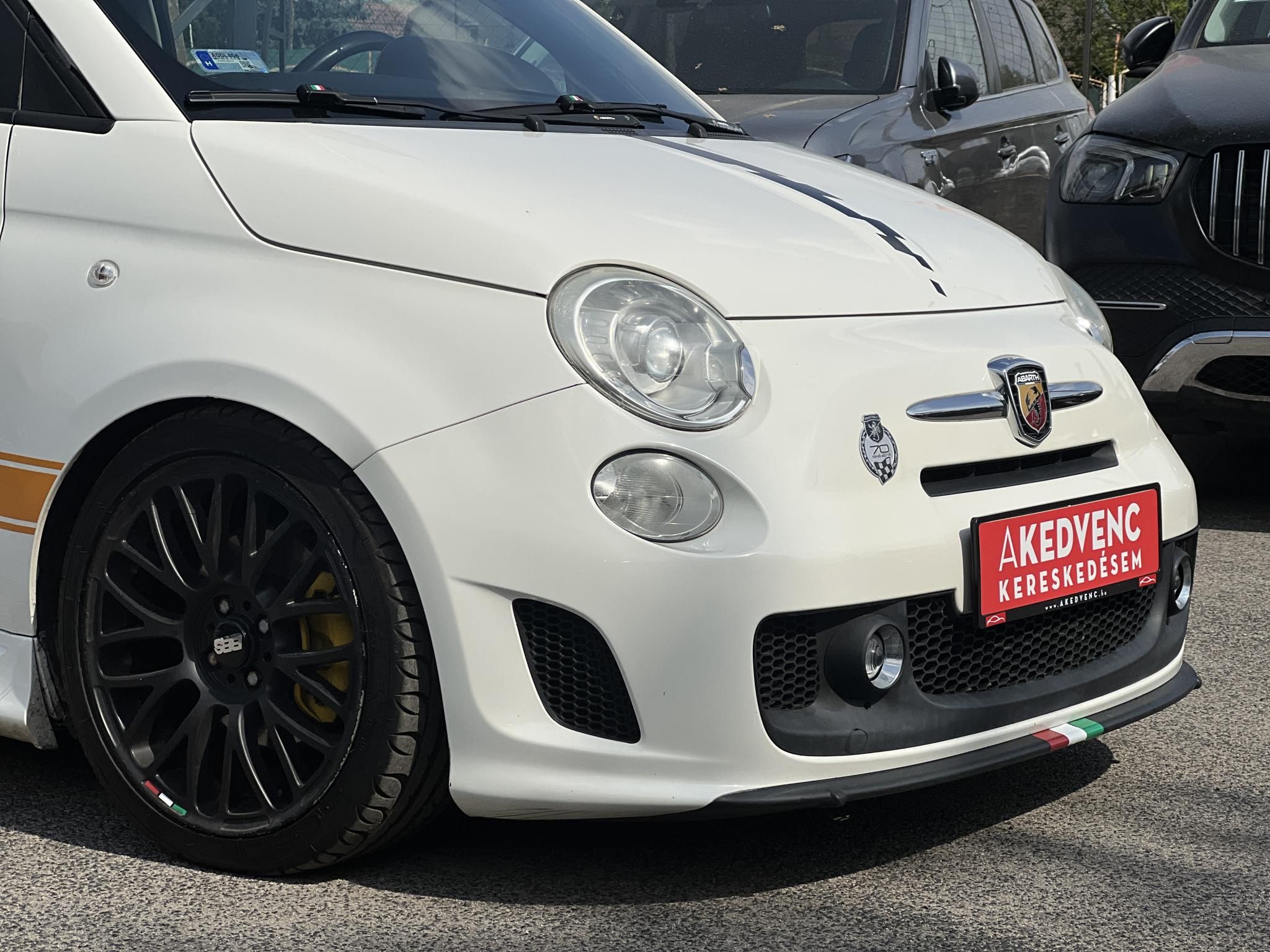 ABARTH 500 1.4 76e km. akrapovic. digitklíma. rendszeresen karbantartott!