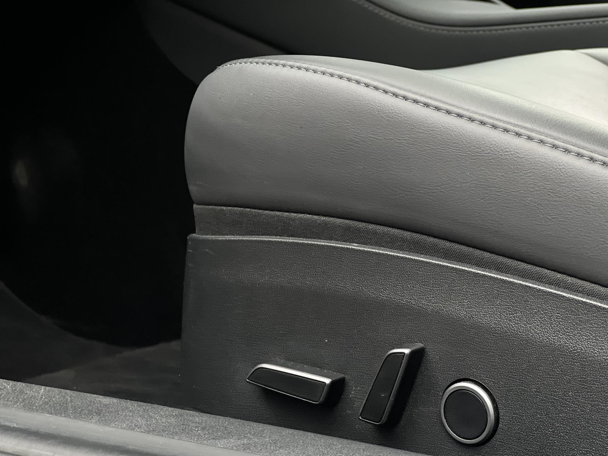 TESLA MODEL 3 RWD (Automata) 36e km. Ryzen. 19 sport felni. 2030-ig gyári garancia!