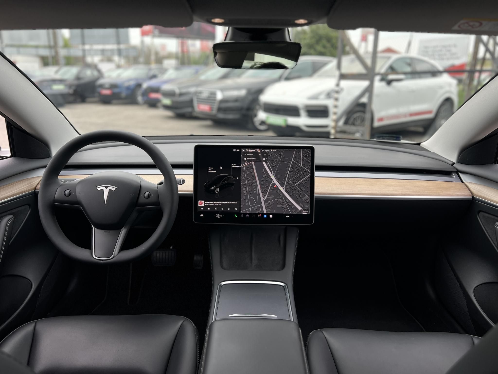 TESLA MODEL 3 RWD (Automata) 36e km. Ryzen. 19 sport felni. 2030-ig gyári garancia!