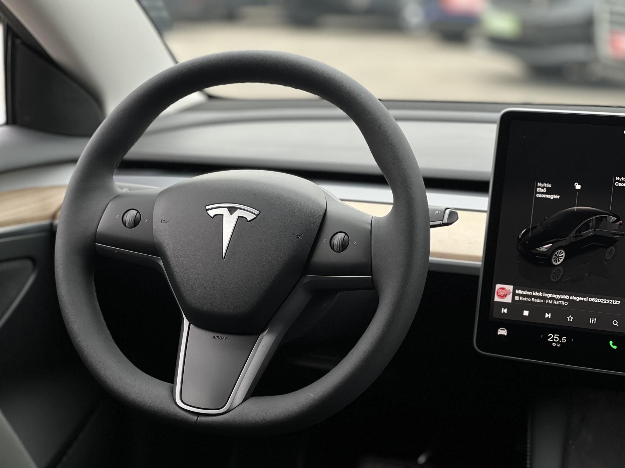 TESLA MODEL 3 RWD (Automata) 36e km. Ryzen. 19 sport felni. 2030-ig gyári garancia!