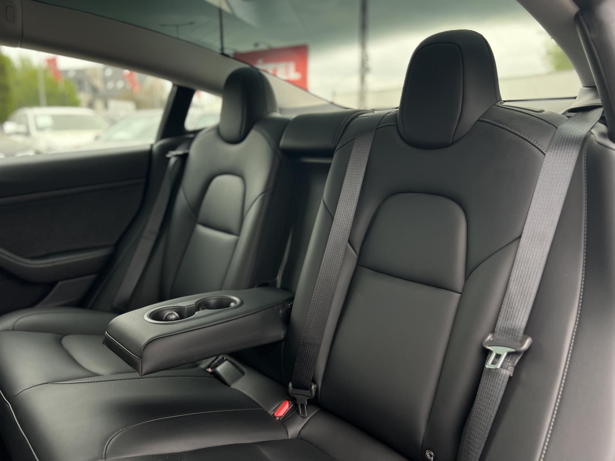 TESLA MODEL 3 RWD (Automata) 36e km. Ryzen. 19 sport felni. 2030-ig gyári garancia!