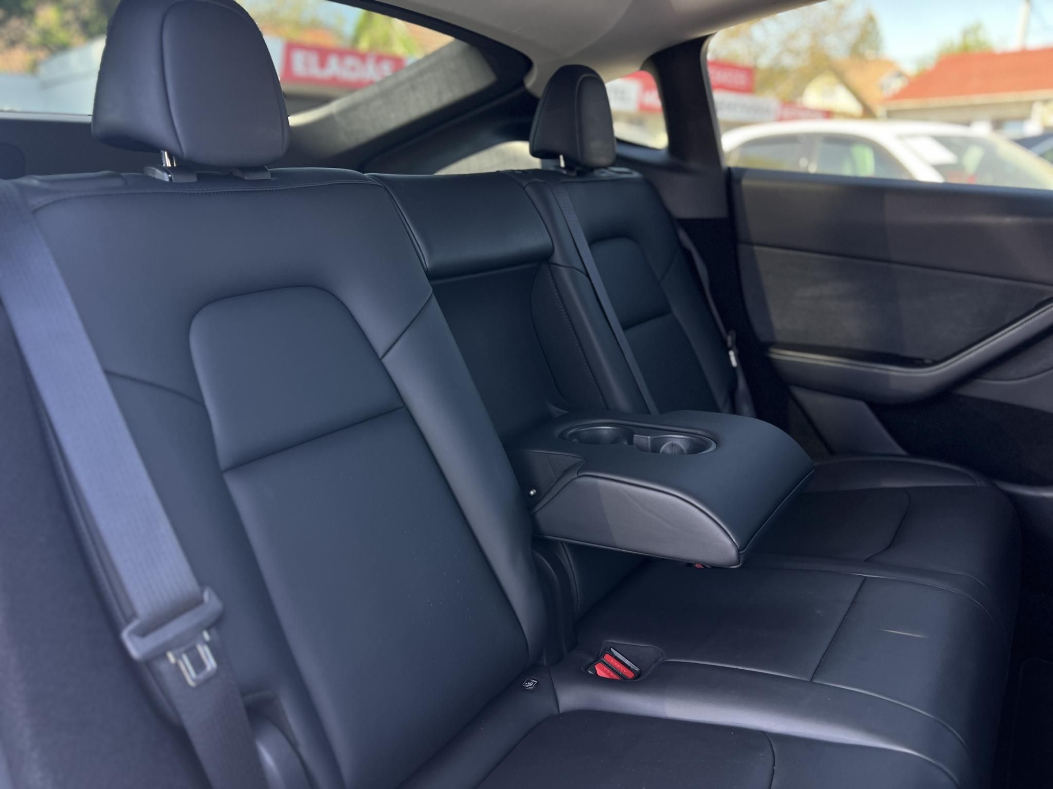 TESLA MODEL Y Performance AWD (Automata)