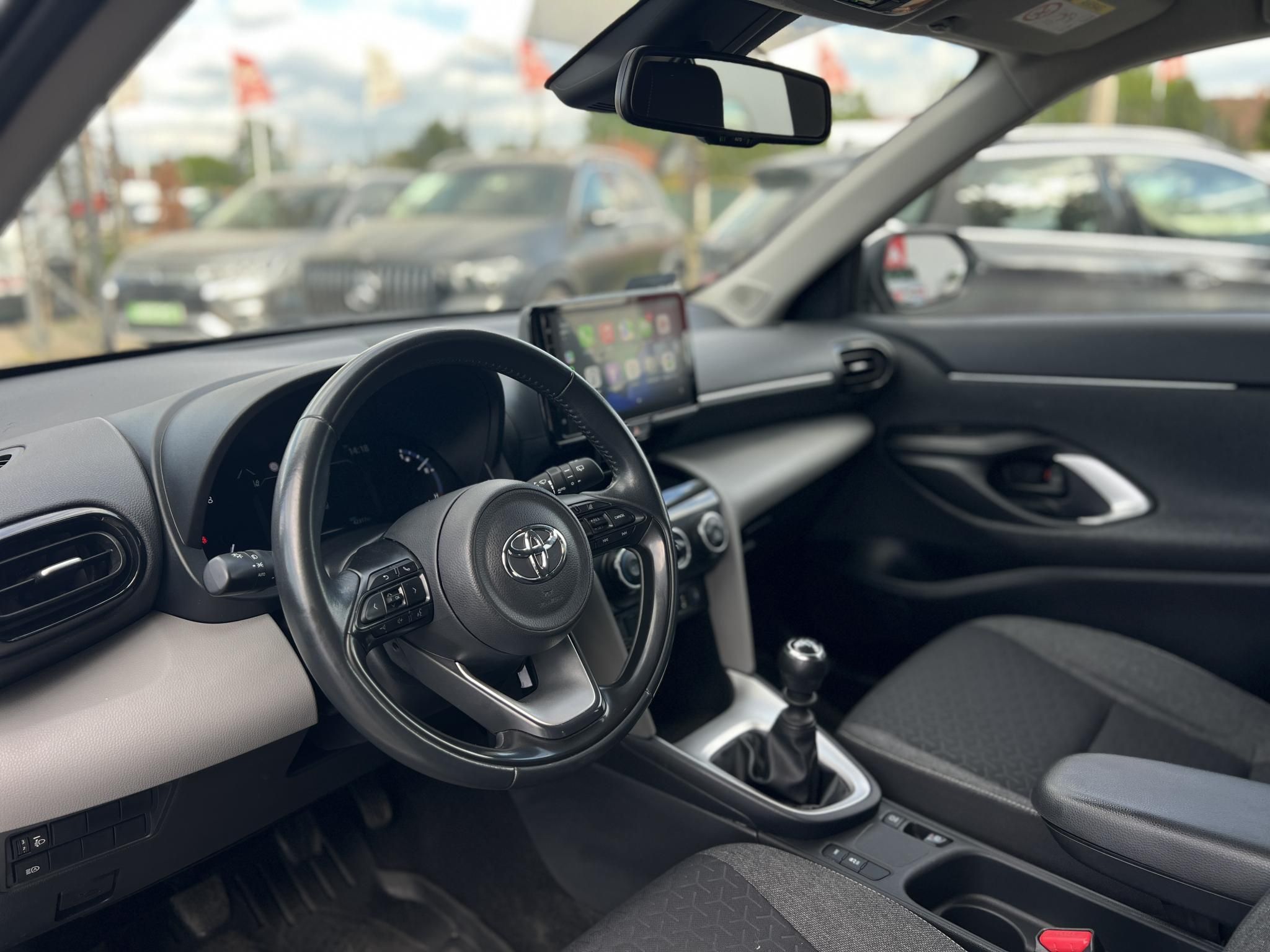 TOYOTA YARIS CROSS 1.5 VVT-i Active Gyári garancia Carplay Űlésfűtés 42e km!