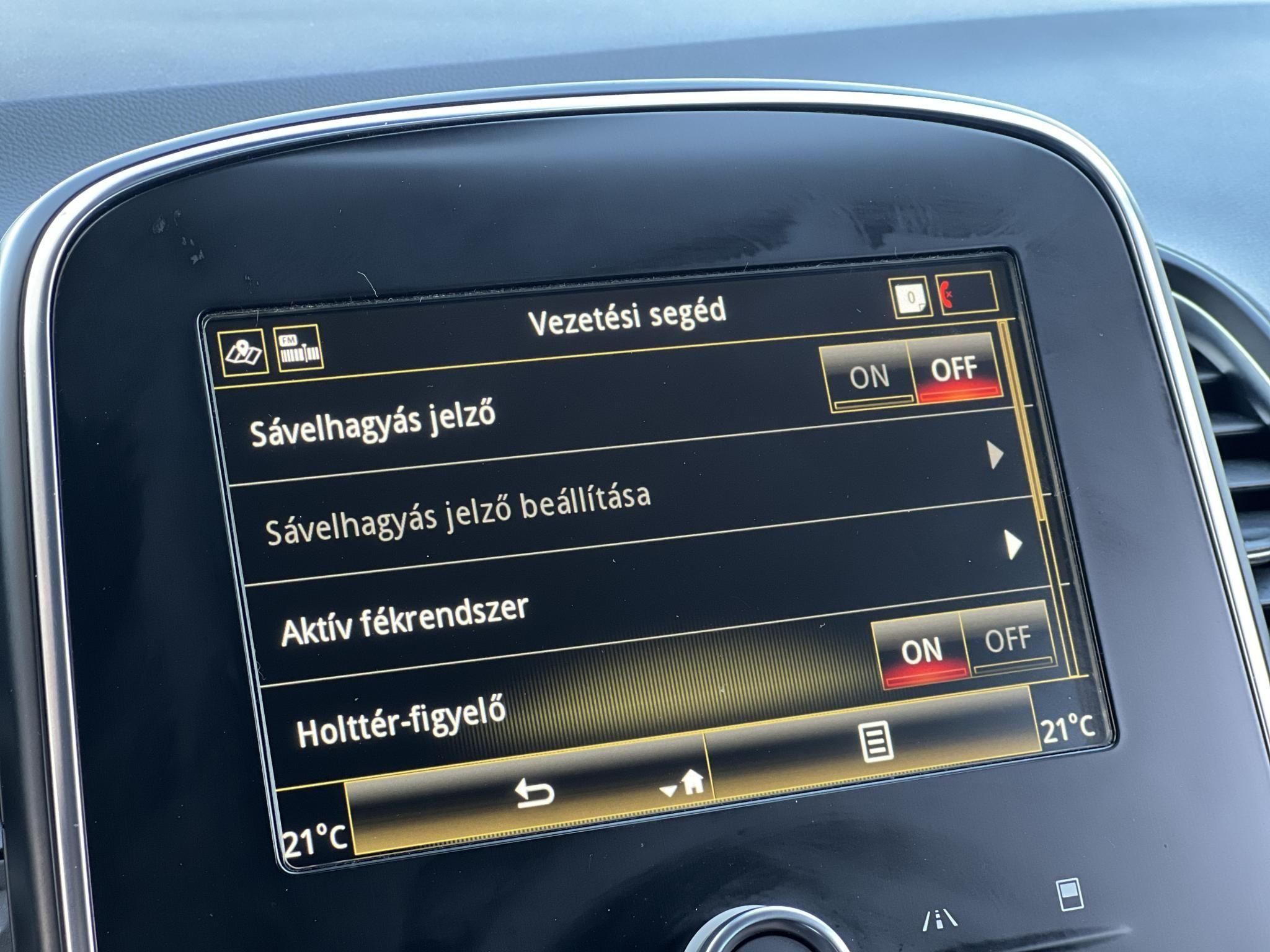 RENAULT GRAND SCENIC Scénic 1.7 Blue dCi Intens EDC (7 személyes ) Carplay. Tolatókamera. tempomat