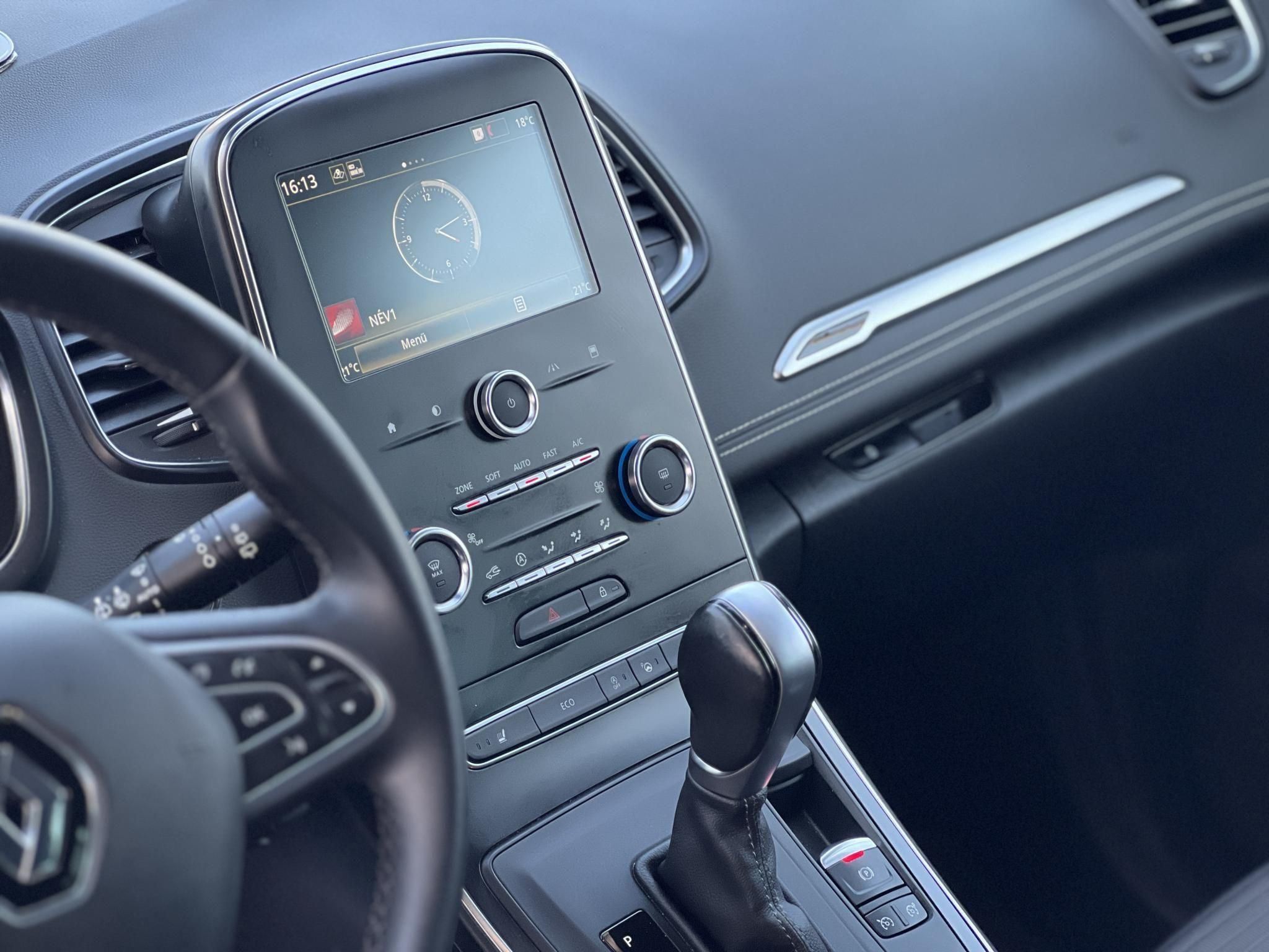 RENAULT GRAND SCENIC Scénic 1.7 Blue dCi Intens EDC (7 személyes ) Carplay. Tolatókamera. tempomat