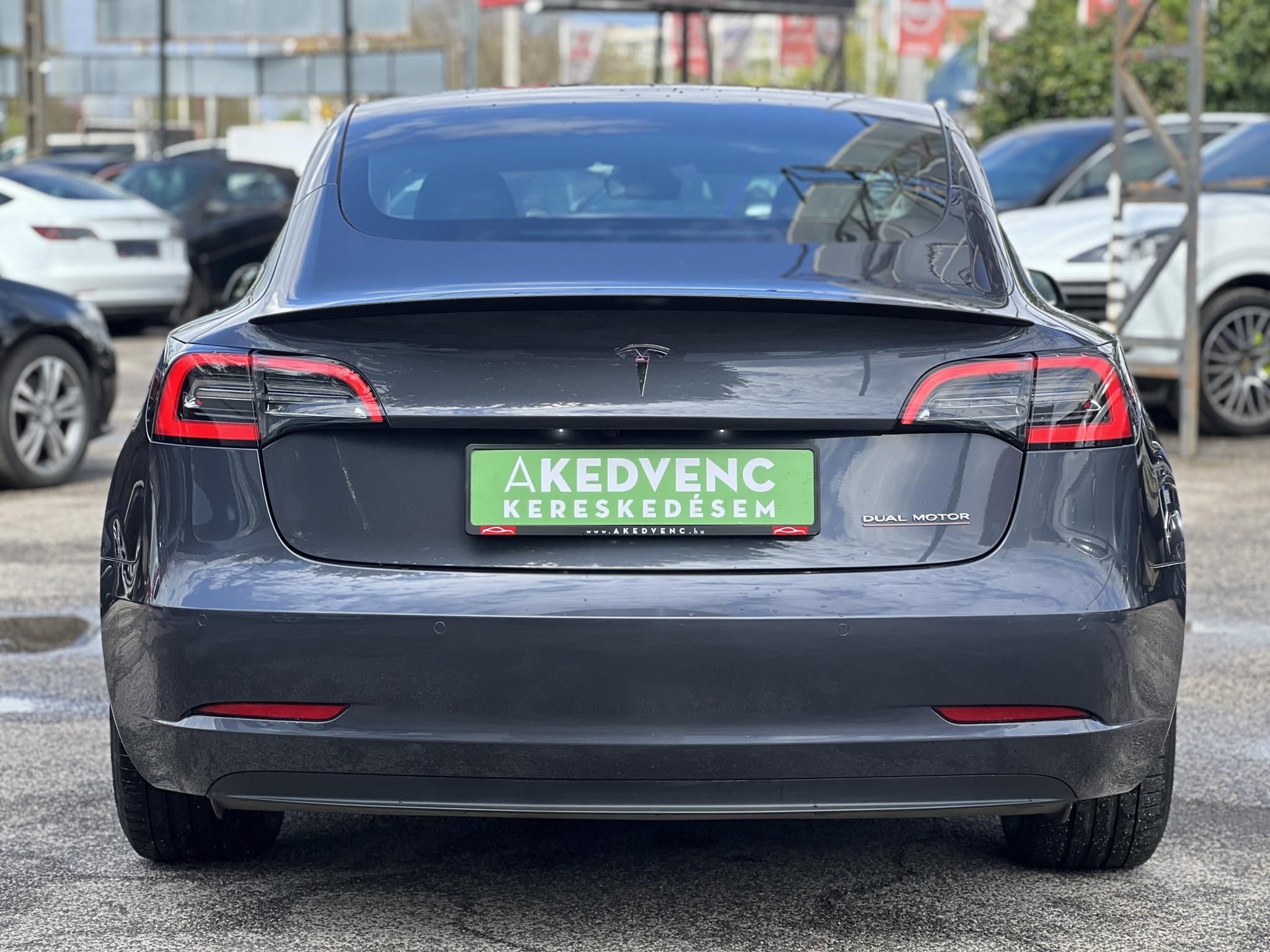 TESLA MODEL 3 Performance AWD (Automata) Mátrix LED. Hőszivattyús. gyári garanciális 2029-ig