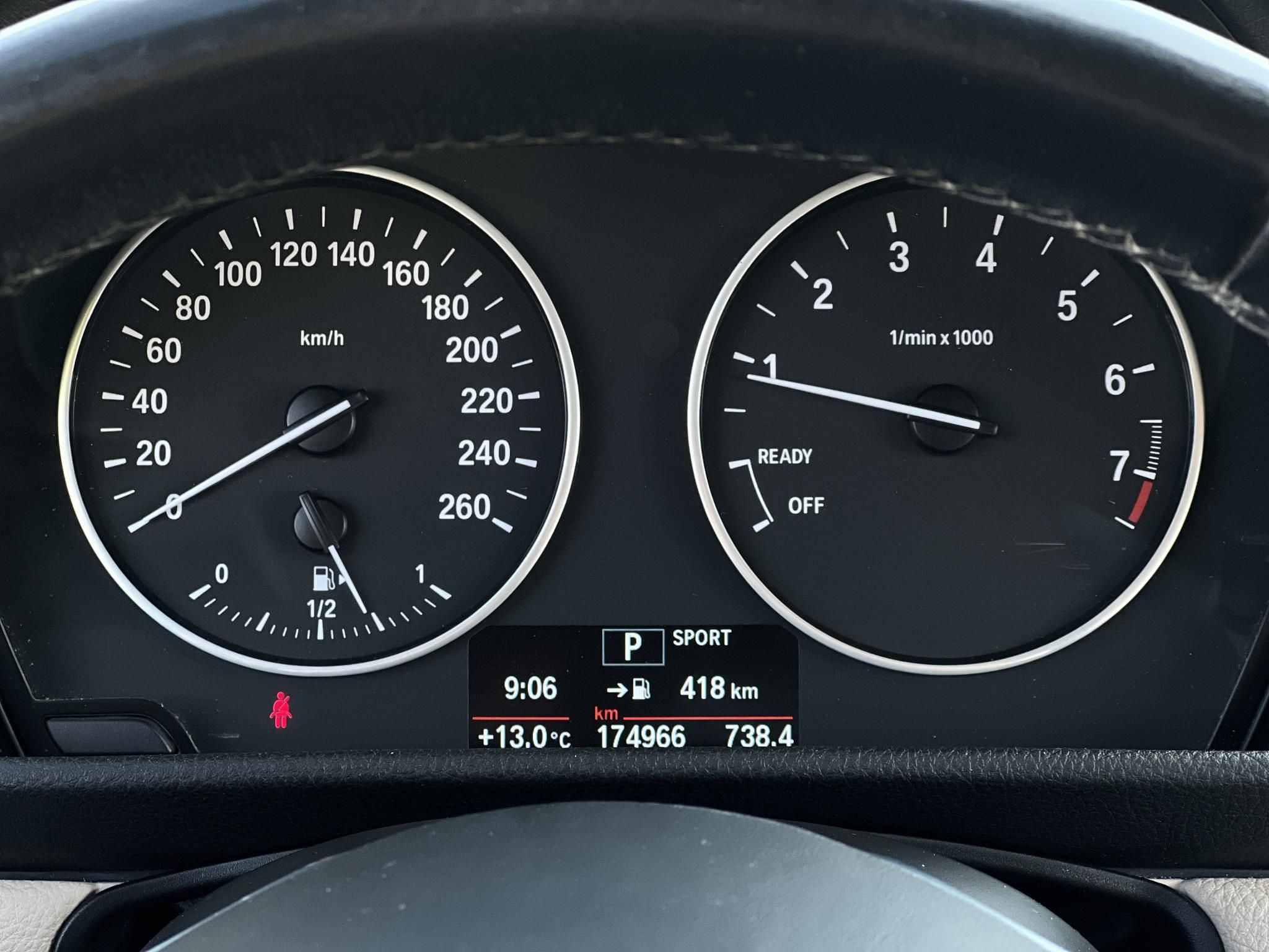 BMW 218i Advantage (Automata) Active Tourer. M.o.-i. vajbőr belső. ülésfűtés. keyless. Wallis szerviz