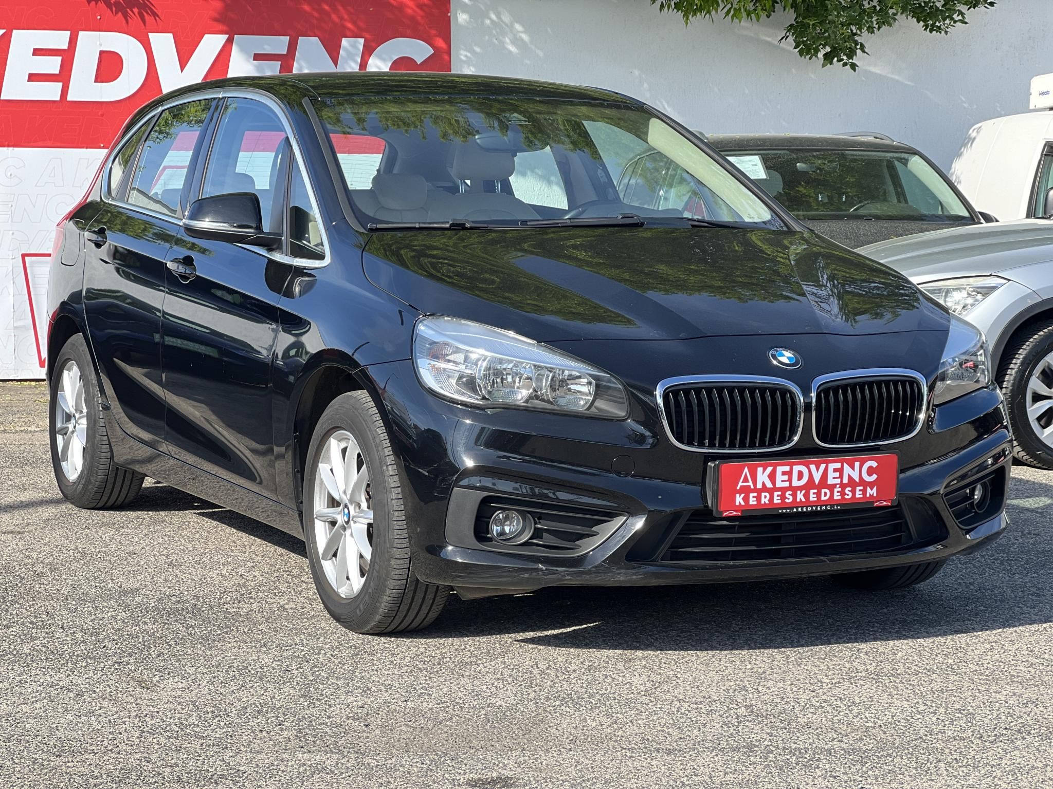 BMW 218i Advantage (Automata) Active Tourer. M.o.-i. vajbőr belső. ülésfűtés. keyless. Wallis szerviz