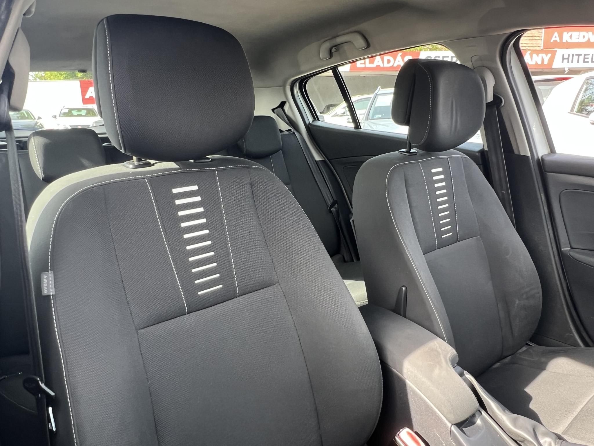 RENAULT MEGANE 1.6 Dynamique Magyarországi. teljes szerviztörténet!