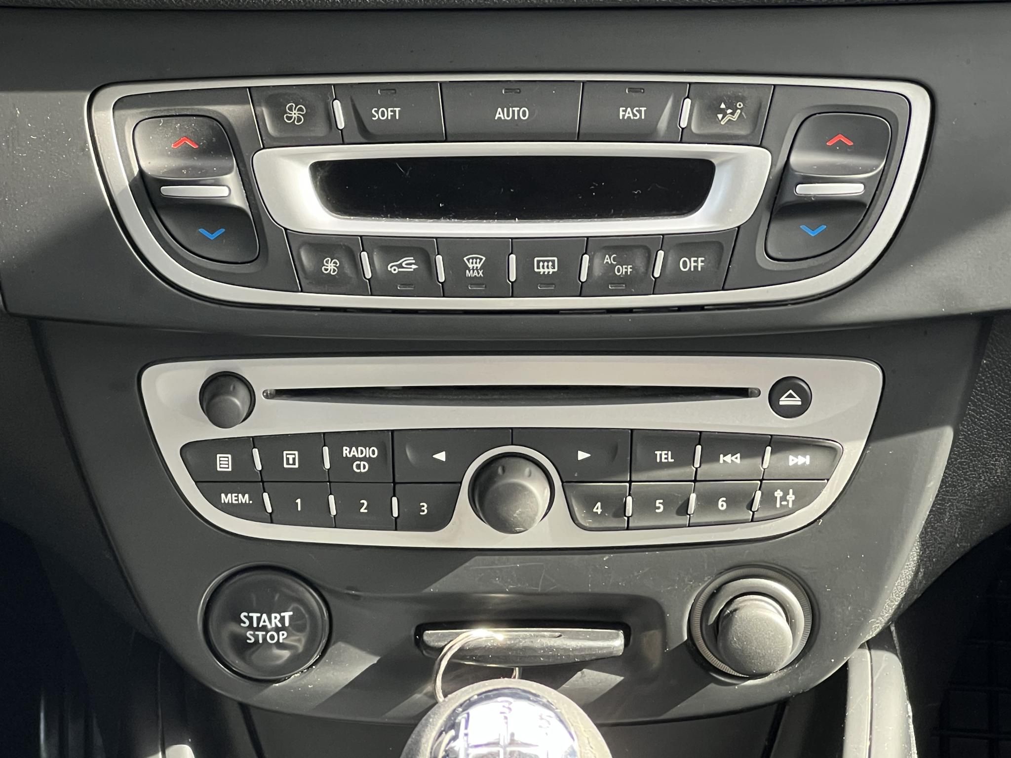 RENAULT MEGANE 1.6 Dynamique Magyarországi. teljes szerviztörténet!