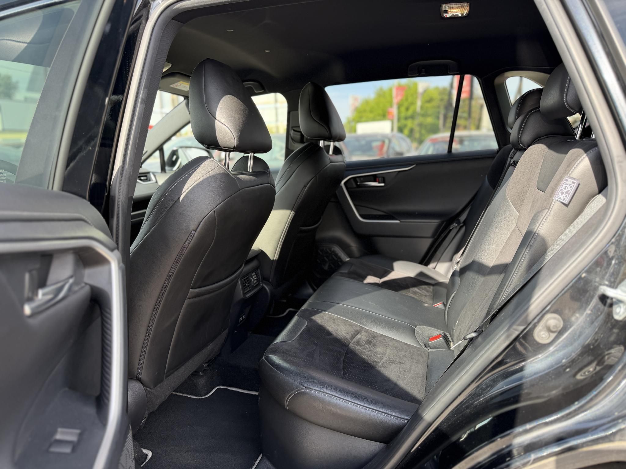 TOYOTA RAV 4 Rav4 2.5 Hybrid Black Edition e-CVT JBL 126e km. LED. sérülésmentes. CARPLAY. kifogástalan állapot!