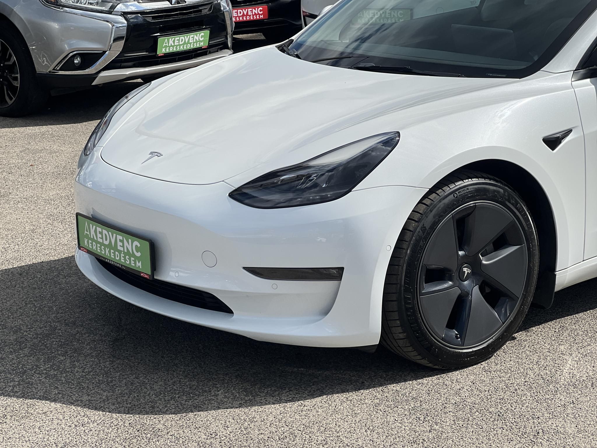 TESLA MODEL 3 Long Range AWD (Automata) 103e km. AMD Ryzen. mátrix LED. hőszivattyú. 2030-ig garanciális!