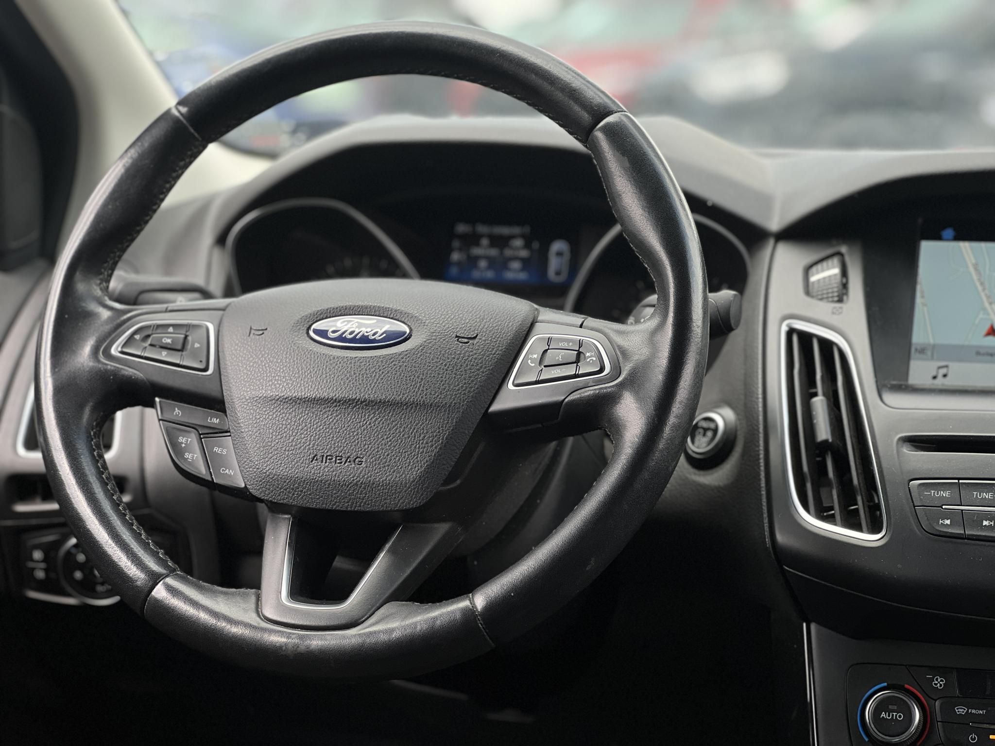 FORD FOCUS 1.6 Ti-VCT Technology Magyarországi 80e km Végig szervizelt!