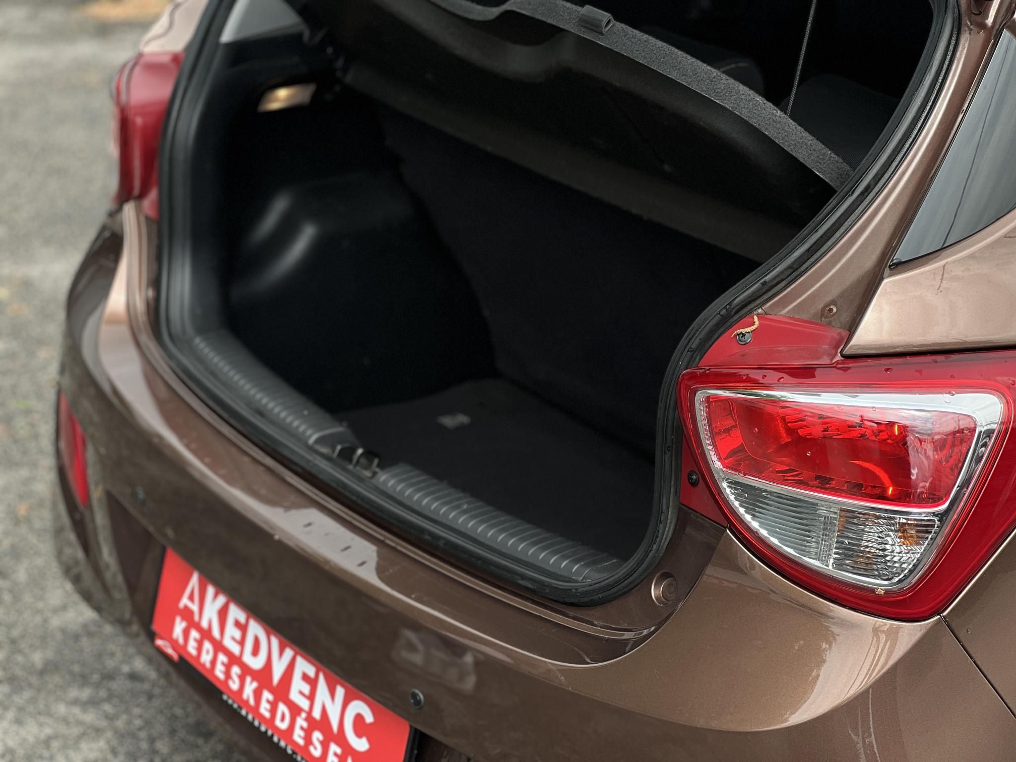 HYUNDAI I10 1.0i Go! Klíma Tempomat Parkolóradar Teljes szerviztörténet!