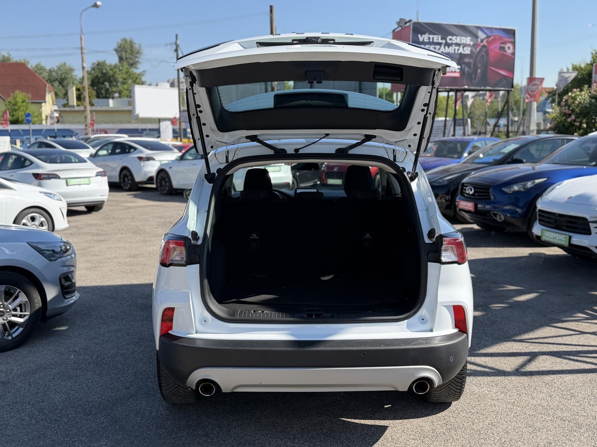 FORD KUGA 2.5 FHEV Titanium CVT 120e km. LED fényszórók. kamera. keyless. sávtartó. navi. CARPLAY!