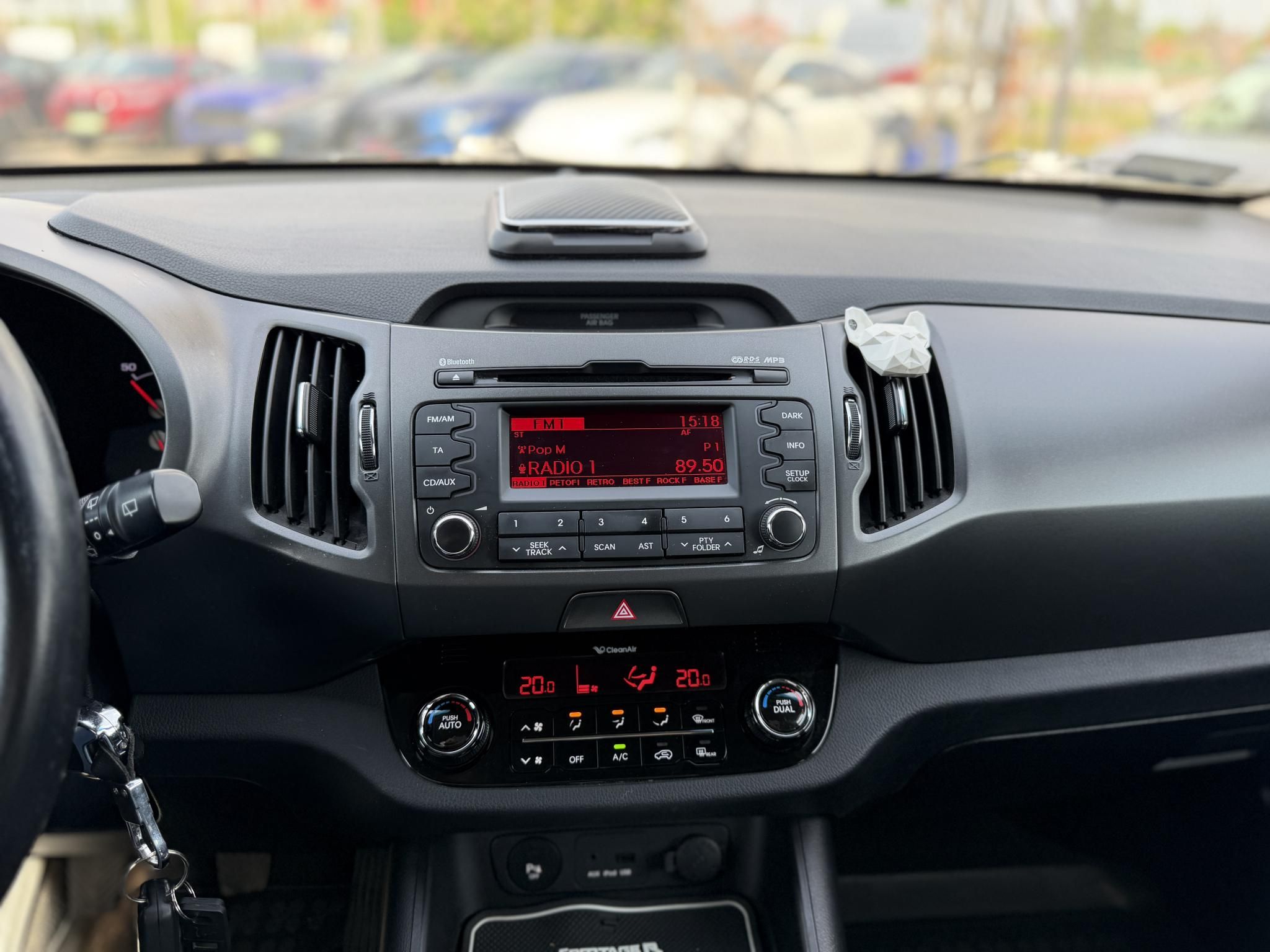 KIA SPORTAGE 2.0 CRDi EX Prémium 4x4 Magyarországi. tempomat. digitklíma. tolatóradar. vonóhorog. téli-nyári kerék!