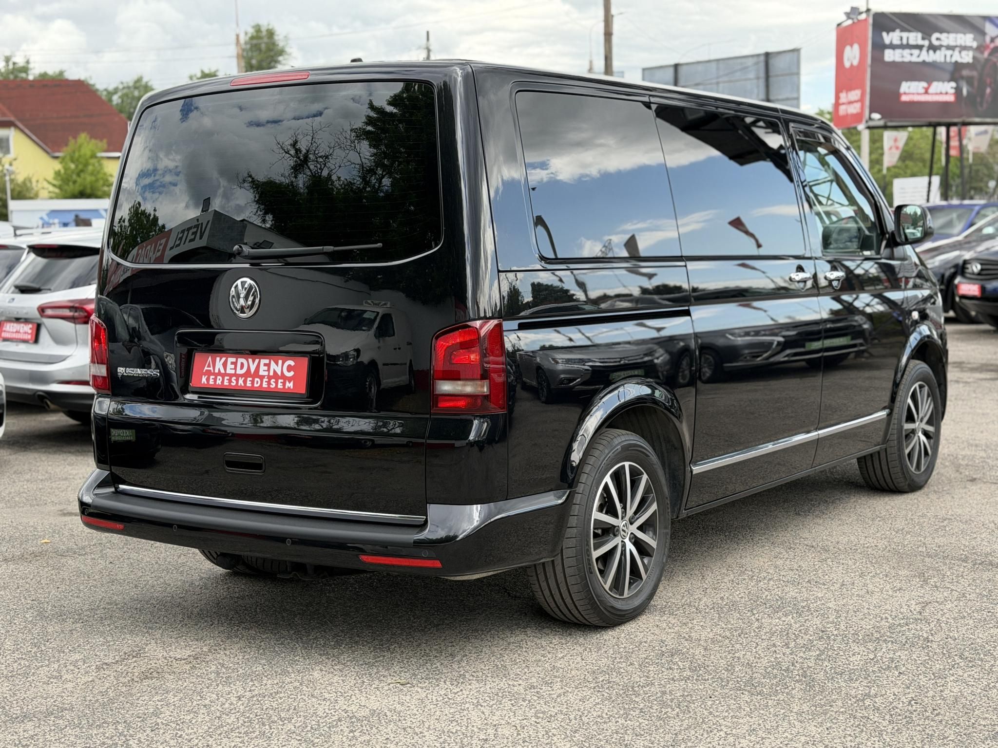 VOLKSWAGEN MULTIVAN Highline Business VIP Nagyon ritka kivitel!