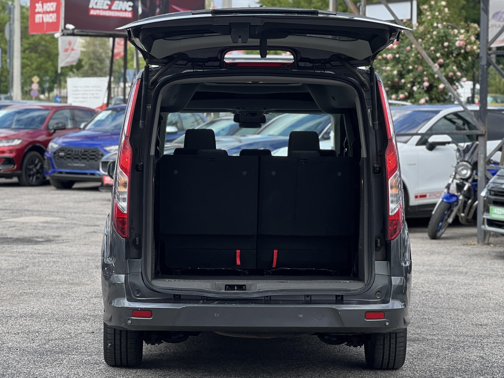 FORD CONNECT Tourneo230 1.5 TDCi L2 Titanium (7 személyes )