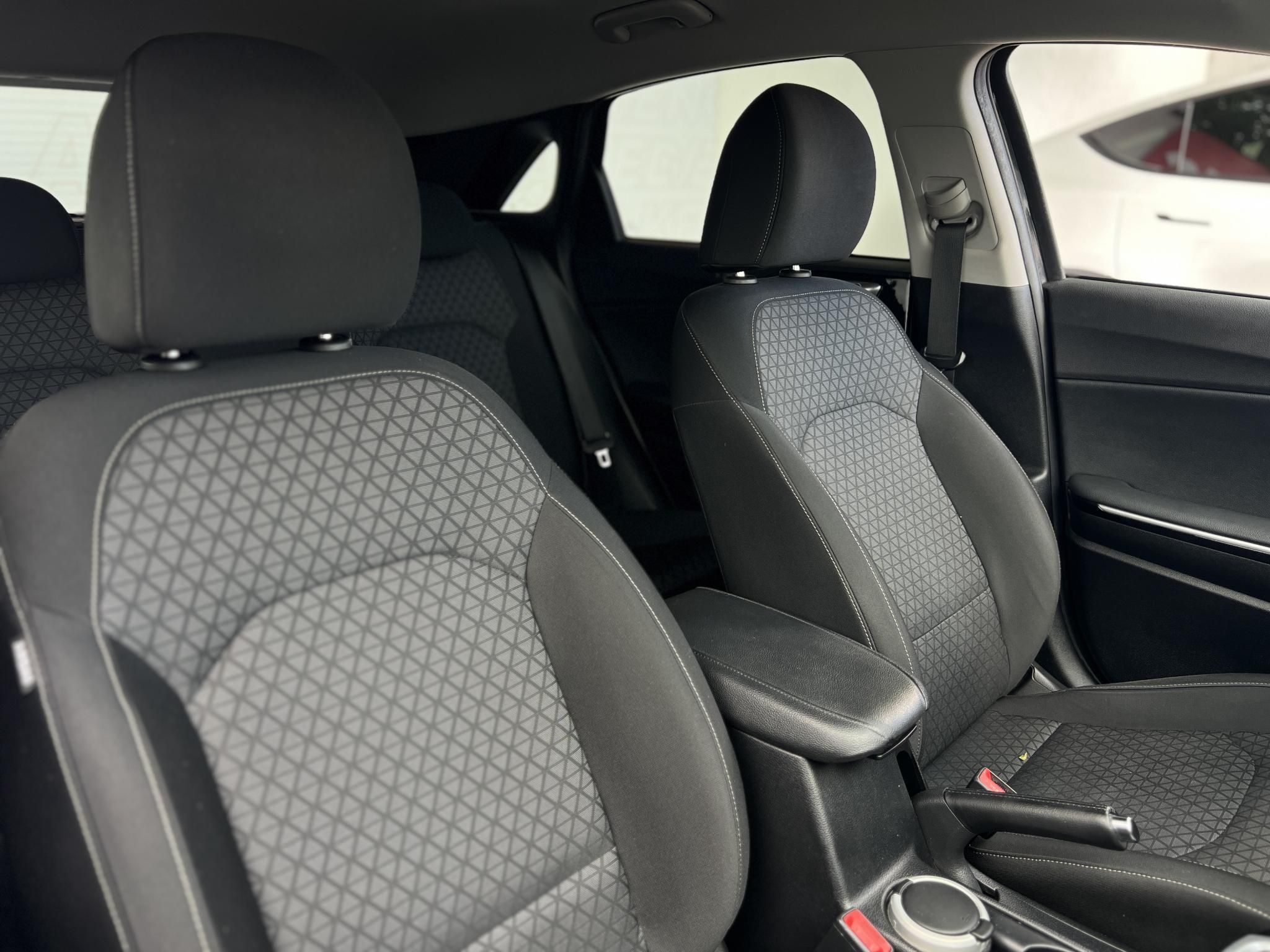 KIA CEE'D Ceed 1.6 CRDi HP Gold Carplay T.kamera Gyári garancia!
