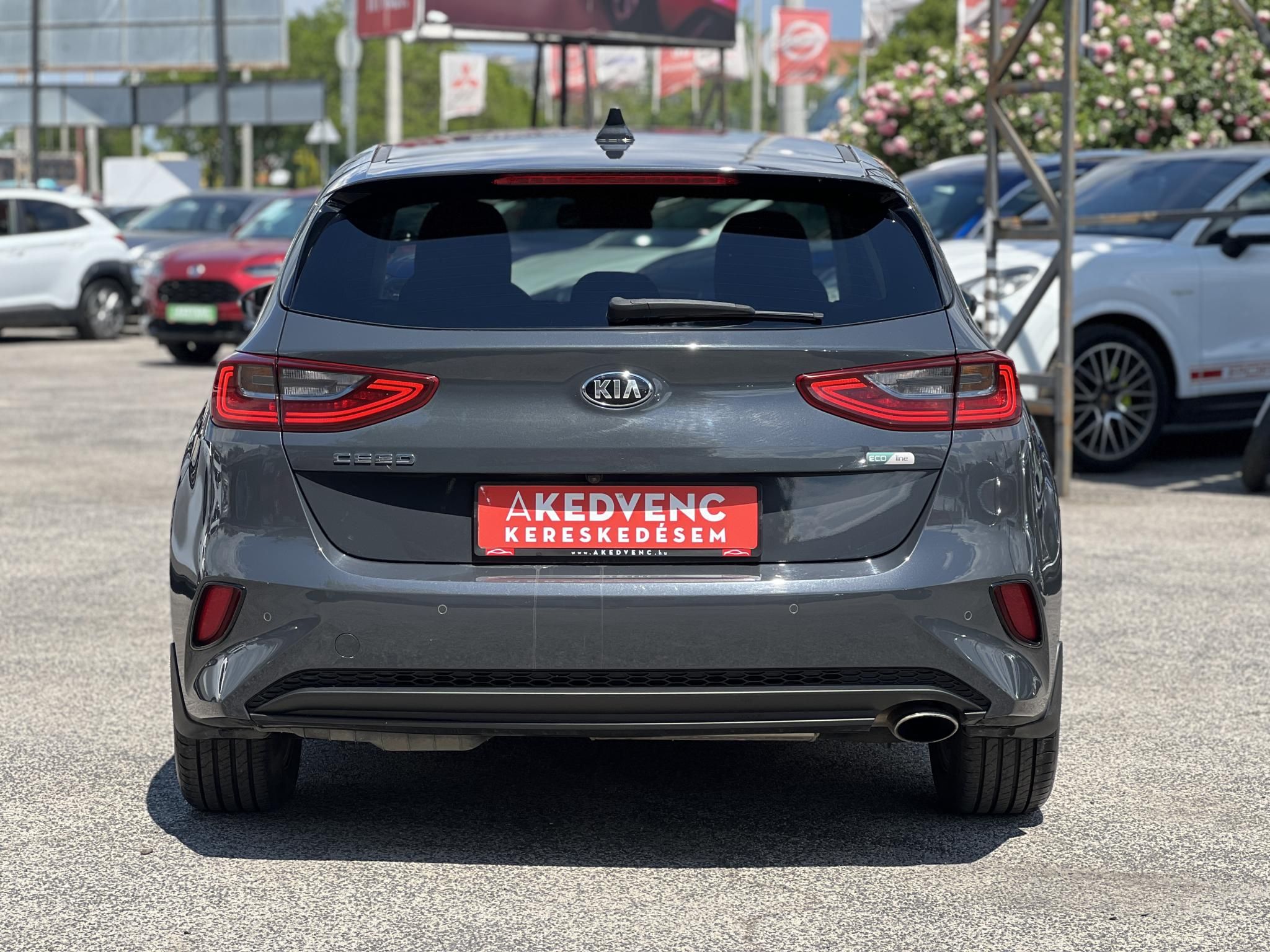 KIA CEE'D Ceed 1.6 CRDi HP Gold Carplay T.kamera Gyári garancia!
