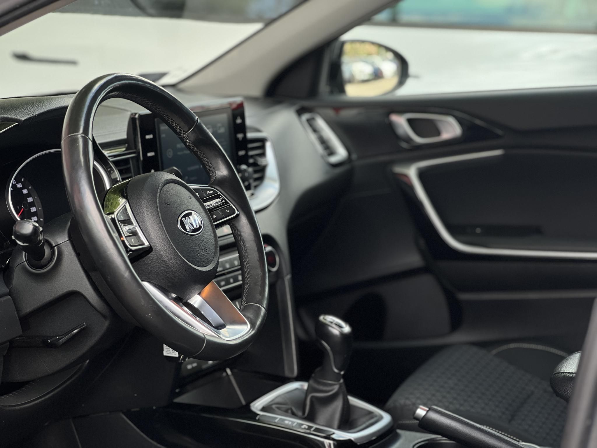 KIA CEE'D Ceed 1.6 CRDi HP Gold Carplay T.kamera Gyári garancia!