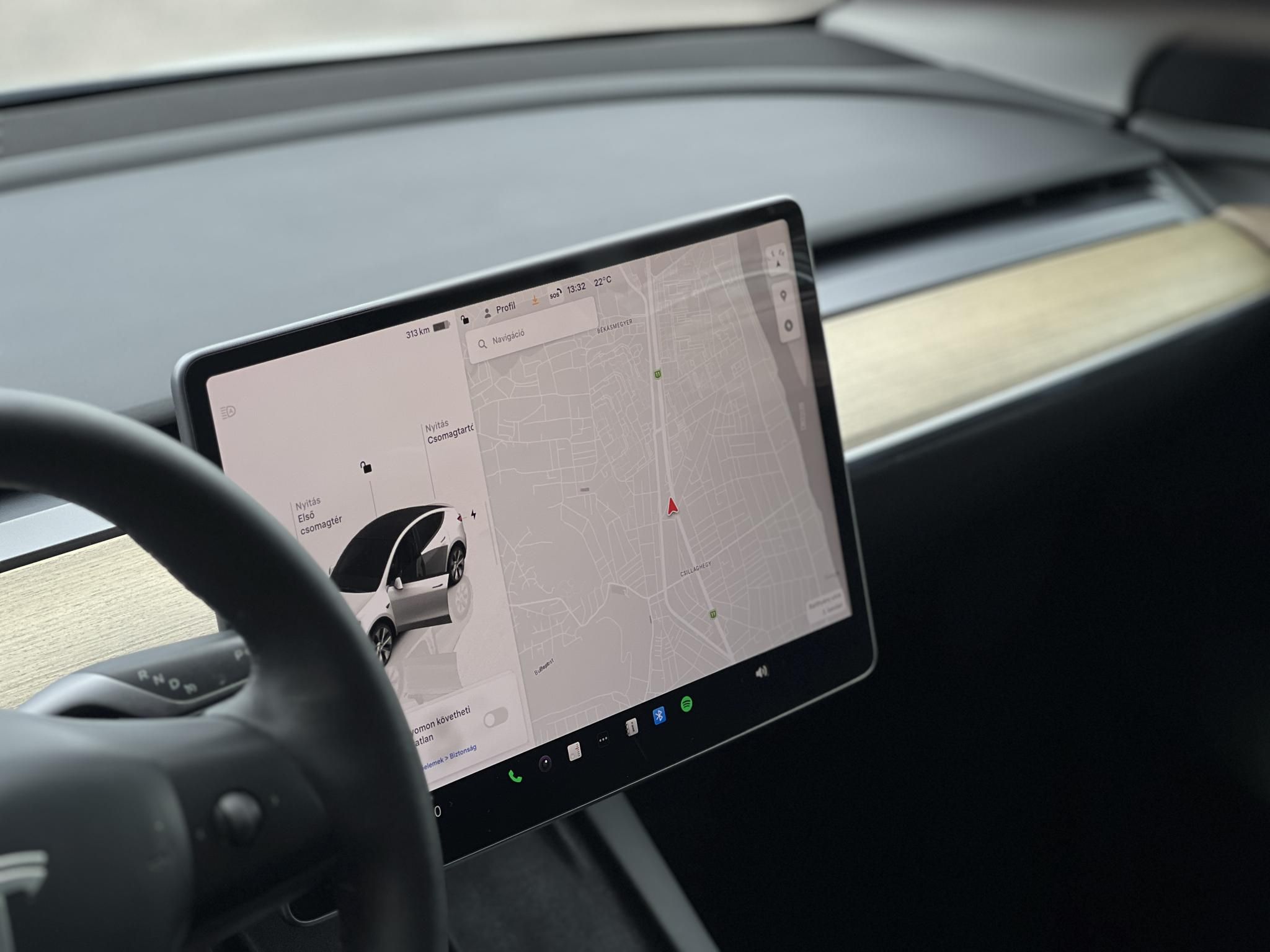 TESLA MODEL Y RWD (Automata) 147e km. AMD Ryzen. hőszivattyú. premium hifi. garanciális!