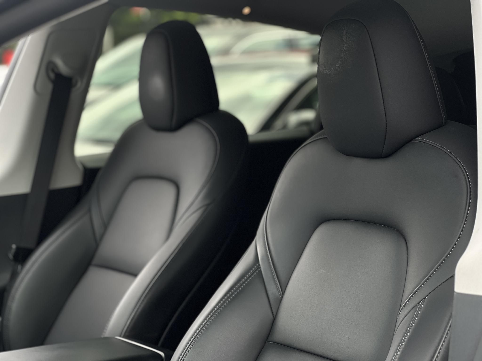 TESLA MODEL Y RWD (Automata) 147e km. AMD Ryzen. hőszivattyú. premium hifi. garanciális!