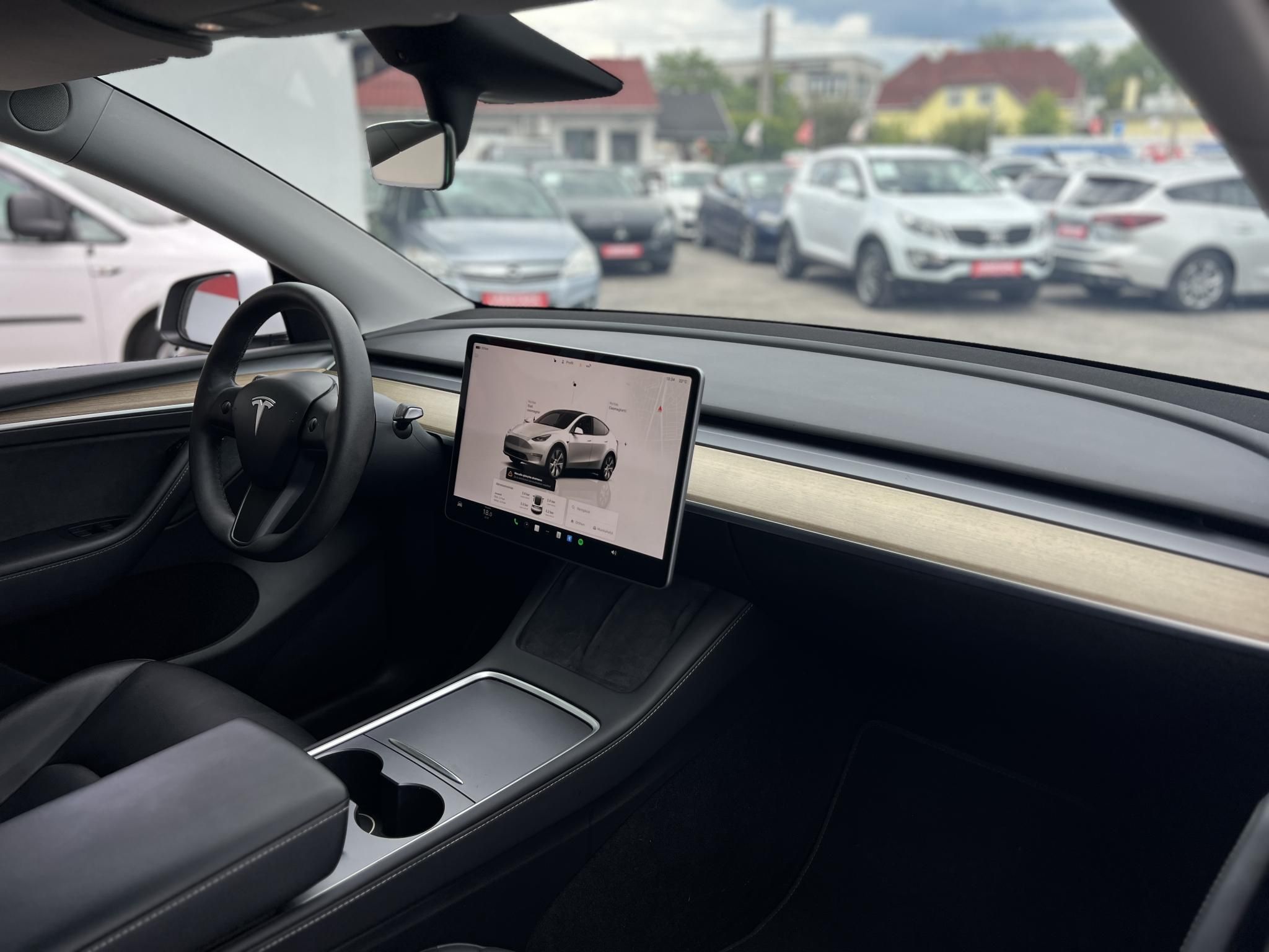 TESLA MODEL Y RWD (Automata) 147e km. AMD Ryzen. hőszivattyú. premium hifi. garanciális!